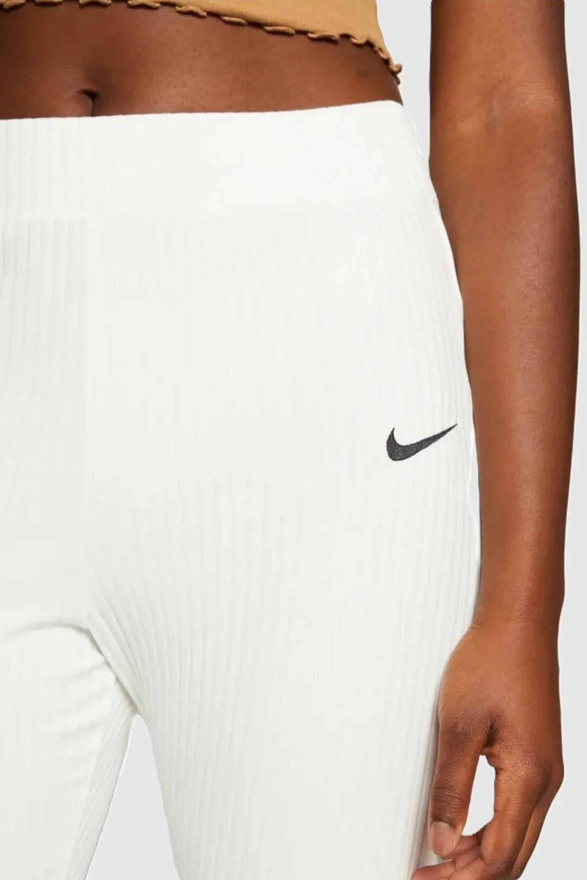 Nike Sportswear Rib Jersey White Yüksek Belli Fitilli Kadın Eşofman Altı Kırık Beyaz Nike Sportswear Rib Jersey White Yüksek Belli Fitilli Kadın Eşofman Altı Kırık Beyaz