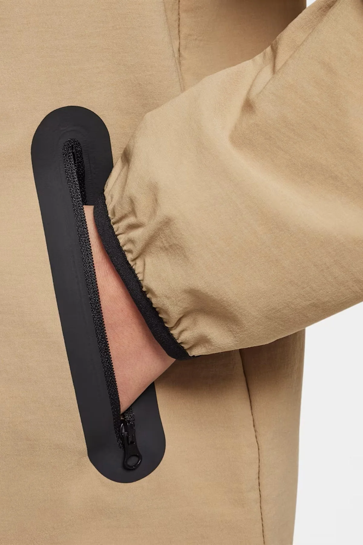 Nike Sportswear Smooth Tech Full Zıp Hooded Kapişonlu Paraşüt Kumaş Çocuk Sweatshirt Sütlü Kahve Fiyatı, Yorumları ve Özellikleri