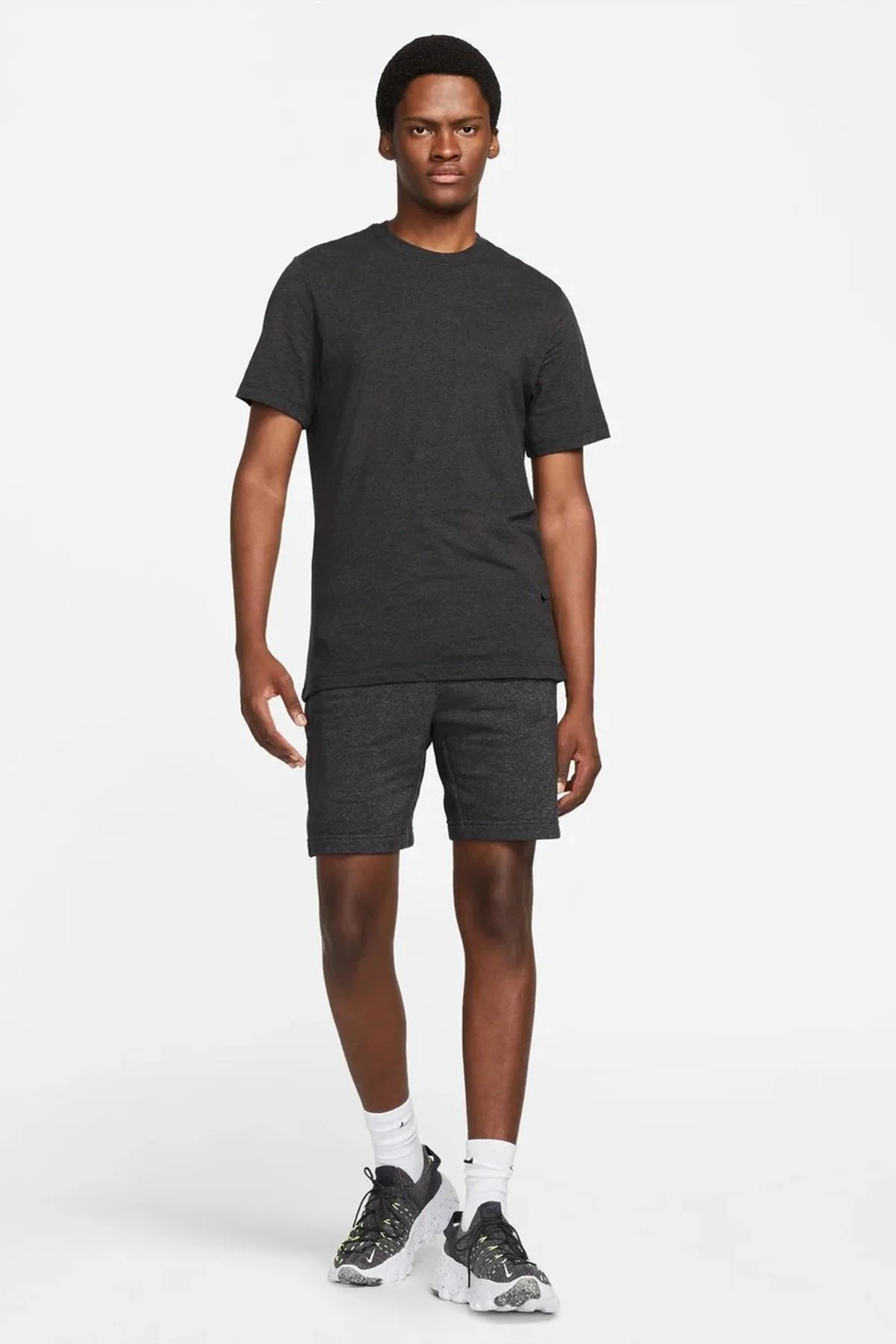 Nike Sportswear Sustainability Tee Black Erkek Siyah Tişört Siyah Fiyatı, Yorumları ve Özellikleri