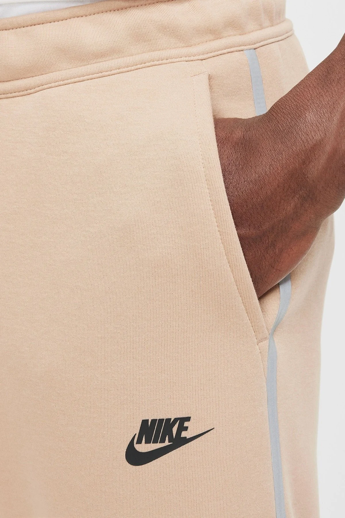 Nike Sportswear Tech Fleece Mens Taper Leg Jogger Erkek Reflektörlü Eşofman Altı Bej Nike Sportswear Tech Fleece Mens Taper Leg Jogger Erkek Reflektörlü Eşofman Altı Bej