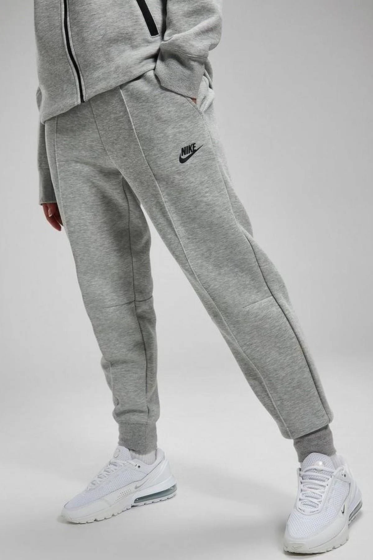 Nike Sportswear Tech Fleece Standart Fit Mid Rise Jogger Gray Kadın Eşofman Altı Gri