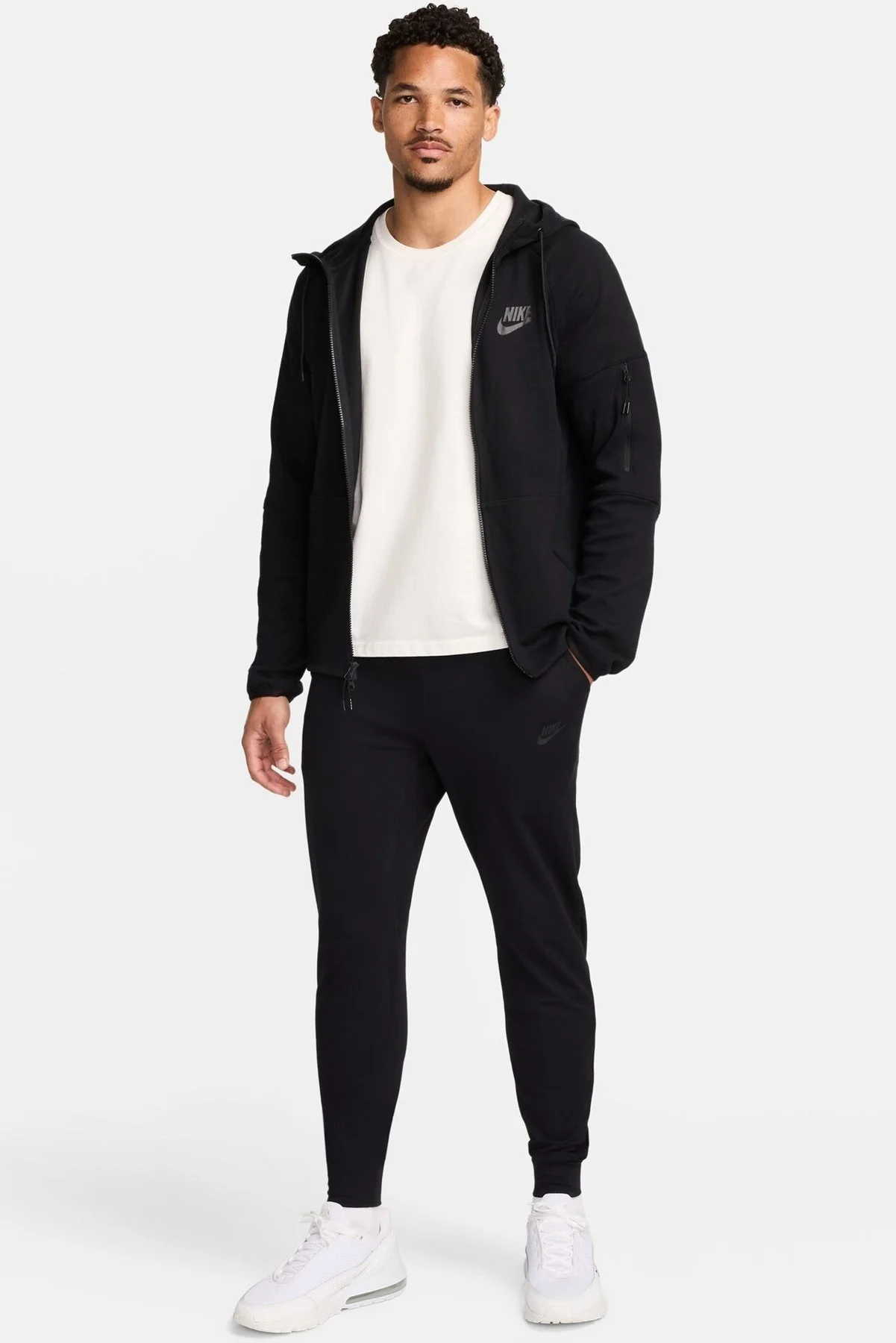Nike Sportswear Tech Essentials Men's Sweatpants Erkek Eşofman Altı Siyah Nike Sportswear Tech Essentials Men's Sweatpants Erkek Eşofman Altı Siyah Fiyatı, Yorumları ve Özellikleri