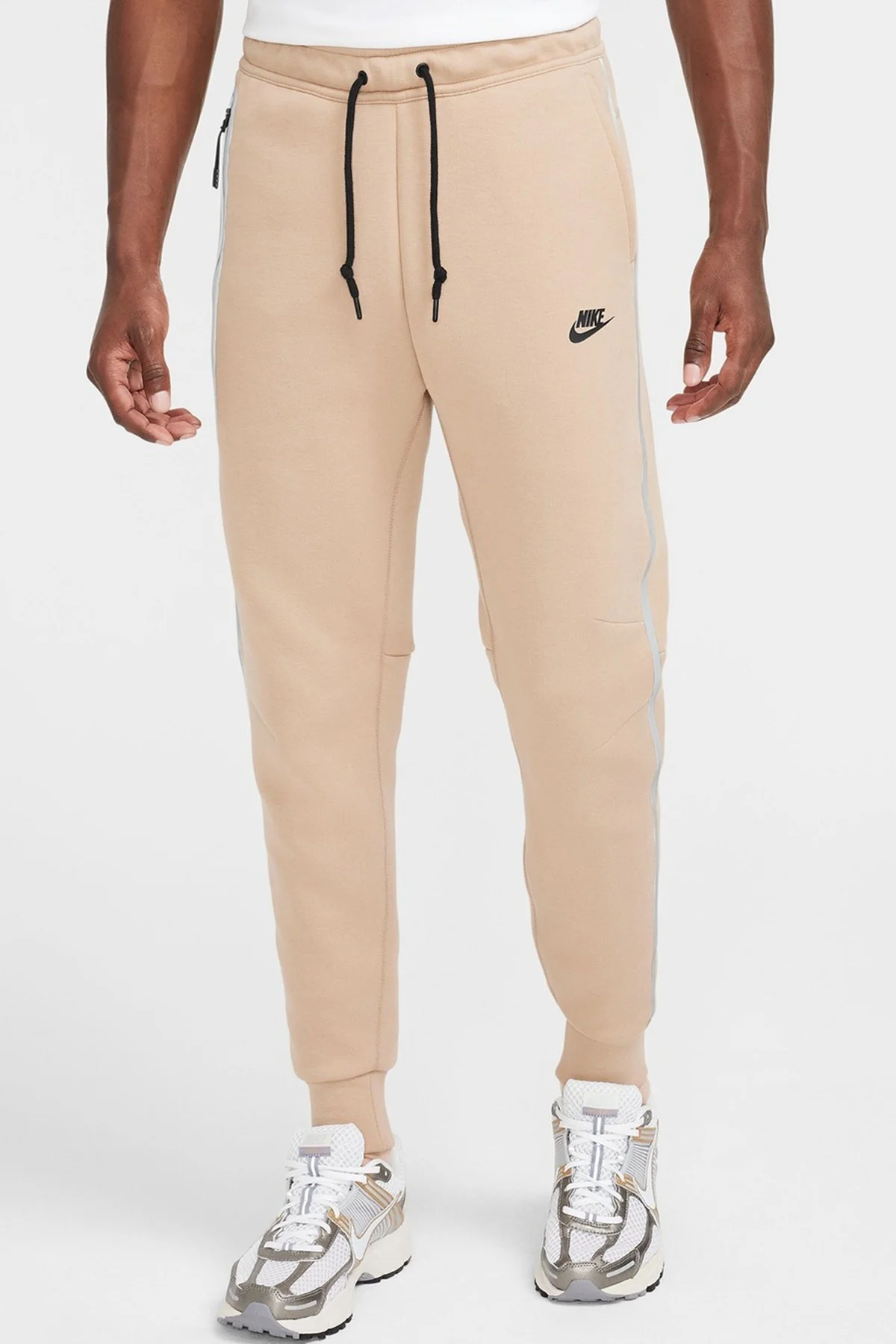 Nike Sportswear Tech Fleece Mens Taper Leg Jogger Erkek Reflektörlü Eşofman Altı Bej Nike Sportswear Tech Fleece Mens Taper Leg Jogger Erkek Reflektörlü Eşofman Altı Bej