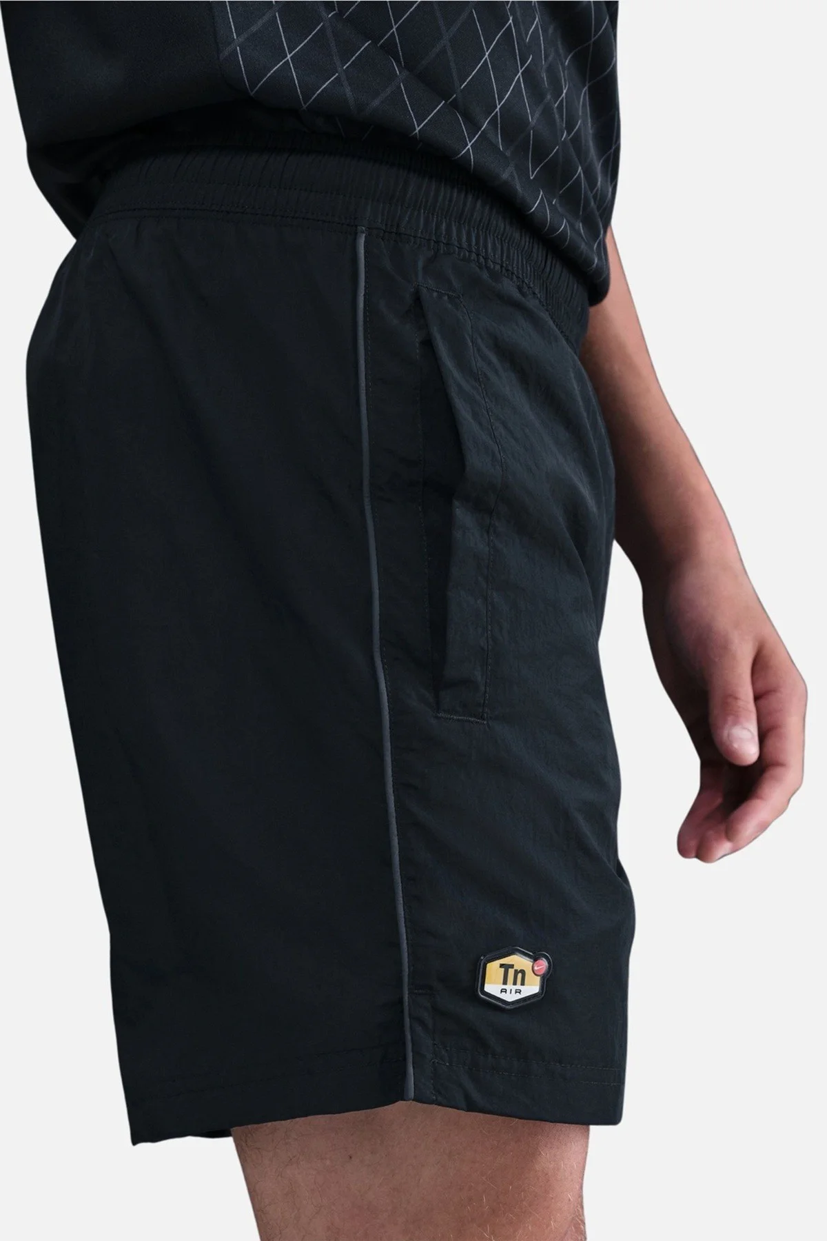 Nike Sportswear TN Woven Mens Shorts Black Erkek Dokuma Koşu Şort Siyah Nike Sportswear TN Woven Mens Shorts Black Erkek Dokuma Koşu Şort Siyah Fiyatı, Yorumları ve Özellikleri