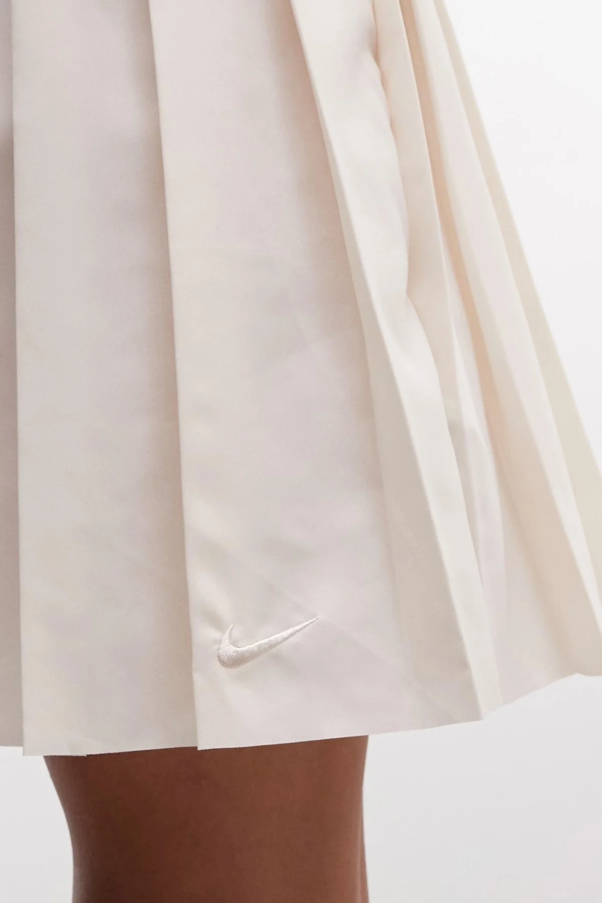 Nike Sportswear Women's Mid Rise Pleated Skirt Cream Kadın Pileli Etek Krem