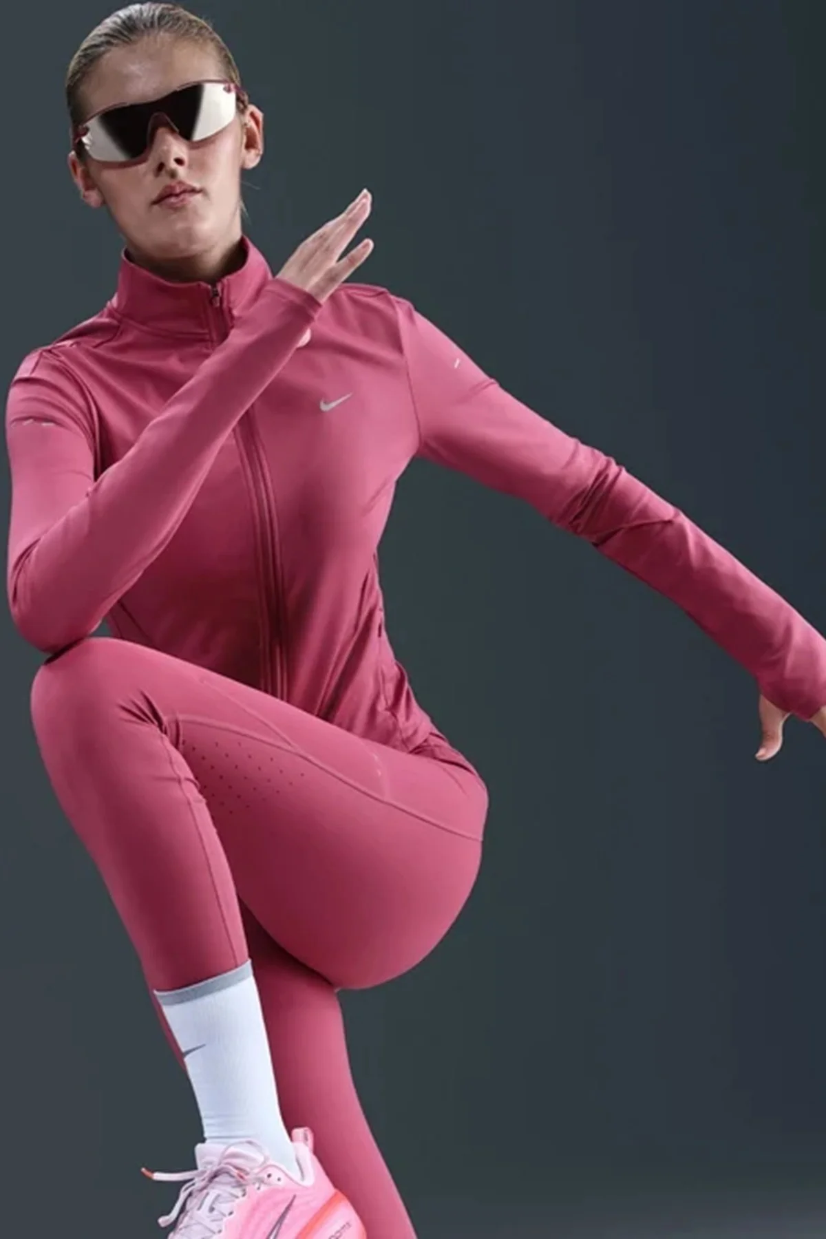 Nike Swift Dri Fit High Rise 7/8 Running Leggings With Pockets Pink Kadın 3 Cepli Antrenman Koşu Taytı Pembe Nike Swift Dri Fit High Rise 7/8 Running Leggings With Pockets Pink Kadın 3 Cepli Antrenman Koşu Taytı Pembe Fiyatı, Yorumları ve Özellikleri