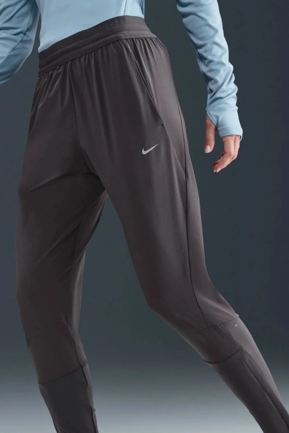 Nike Swift Dri-Fit Mid-Rise Womens Running Pant.Kadın Yürüyüş Koşu Eşofman Altı Gri Fiyatı, Yorumları ve Özellikleri