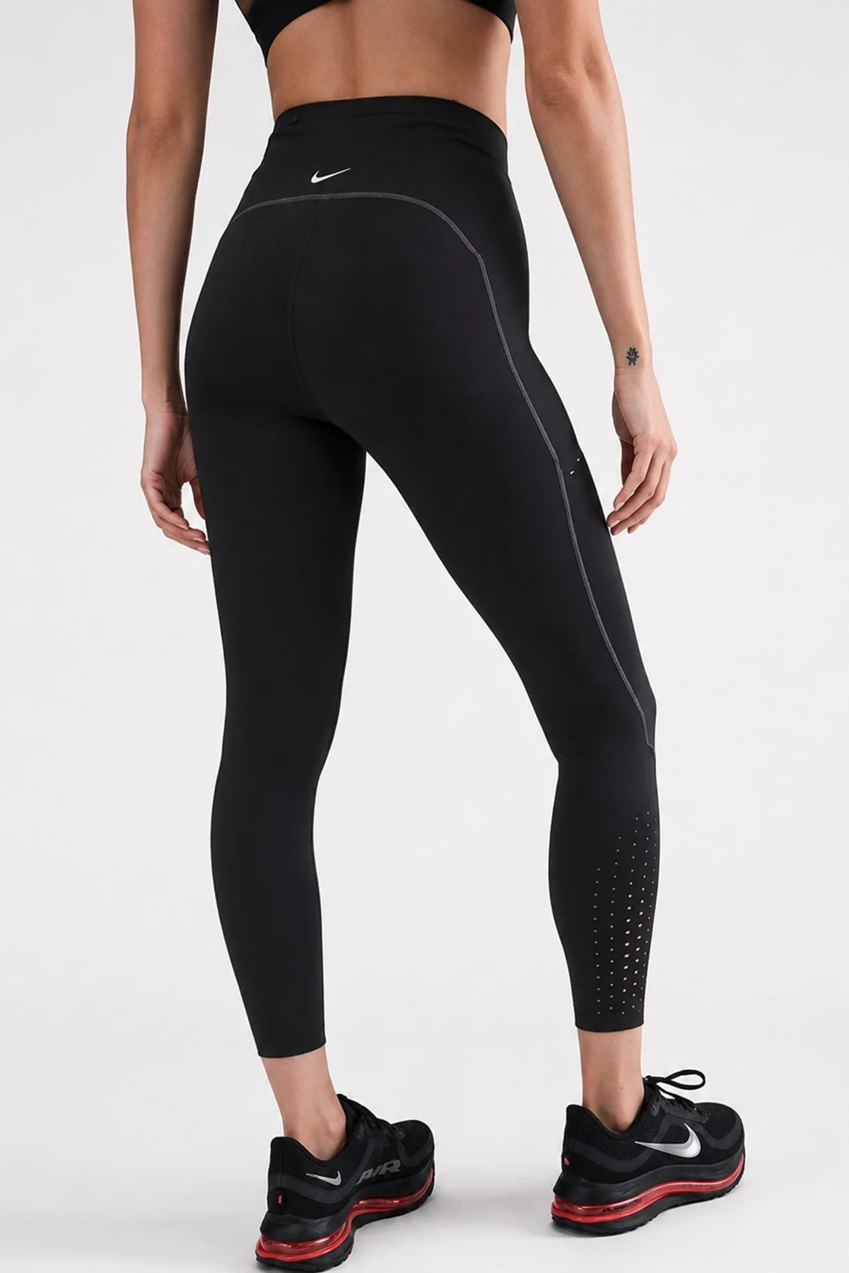 Nike Swift High Rise 7/8 Running Leggings with Reflective Kadın Yüksek Belli 7/8 Reflektörlü Koşu Taytı Siyah Nike Swift High Rise 7/8 Running Leggings with Reflective Kadın Yüksek Belli 7/8 Reflektörlü Koşu Taytı Siyah Fiyatı, Yorumları ve Özellikleri