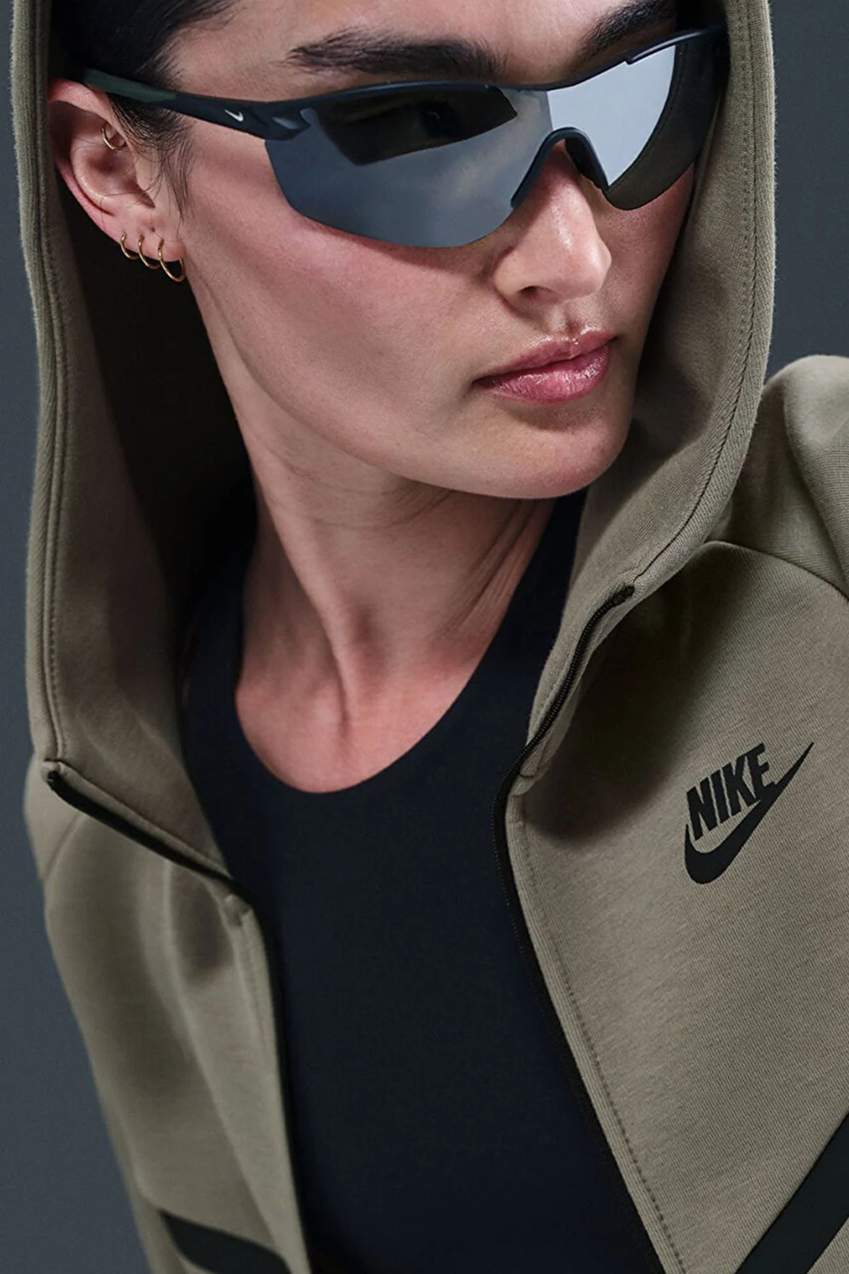 Nike Tech Fleece Full Zip Women Windrunner Hoodie Kapüşonlu Fermuarlı Kadın Sweatshirt Yeşil Nike Tech Fleece Full Zip Women Windrunner Hoodie Kapüşonlu Fermuarlı Kadın Sweatshirt Yeşil Fiyatı, Yorumları ve Özellikleri