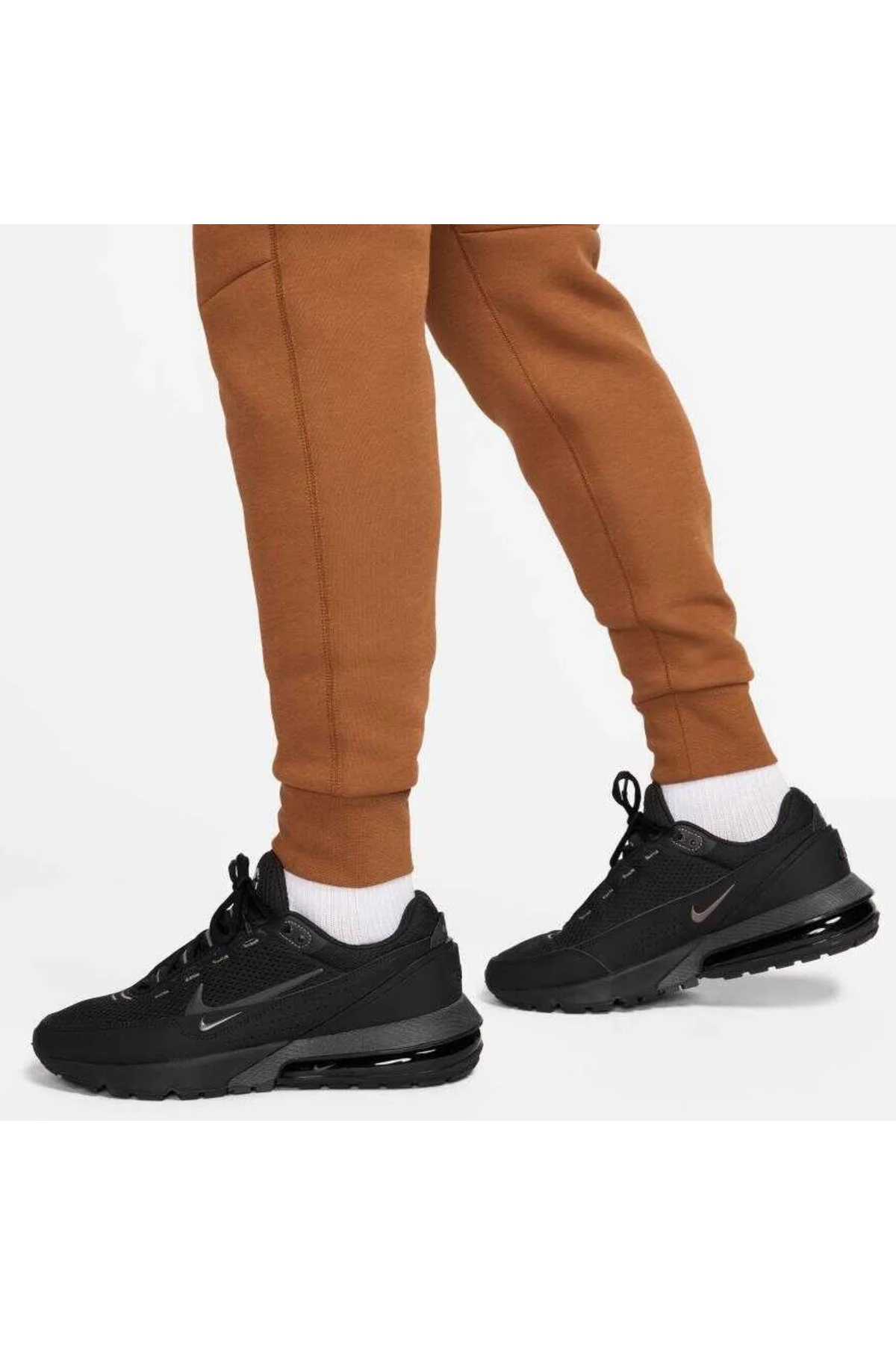 NİKE Tech Fleece Jogger FB8002-281