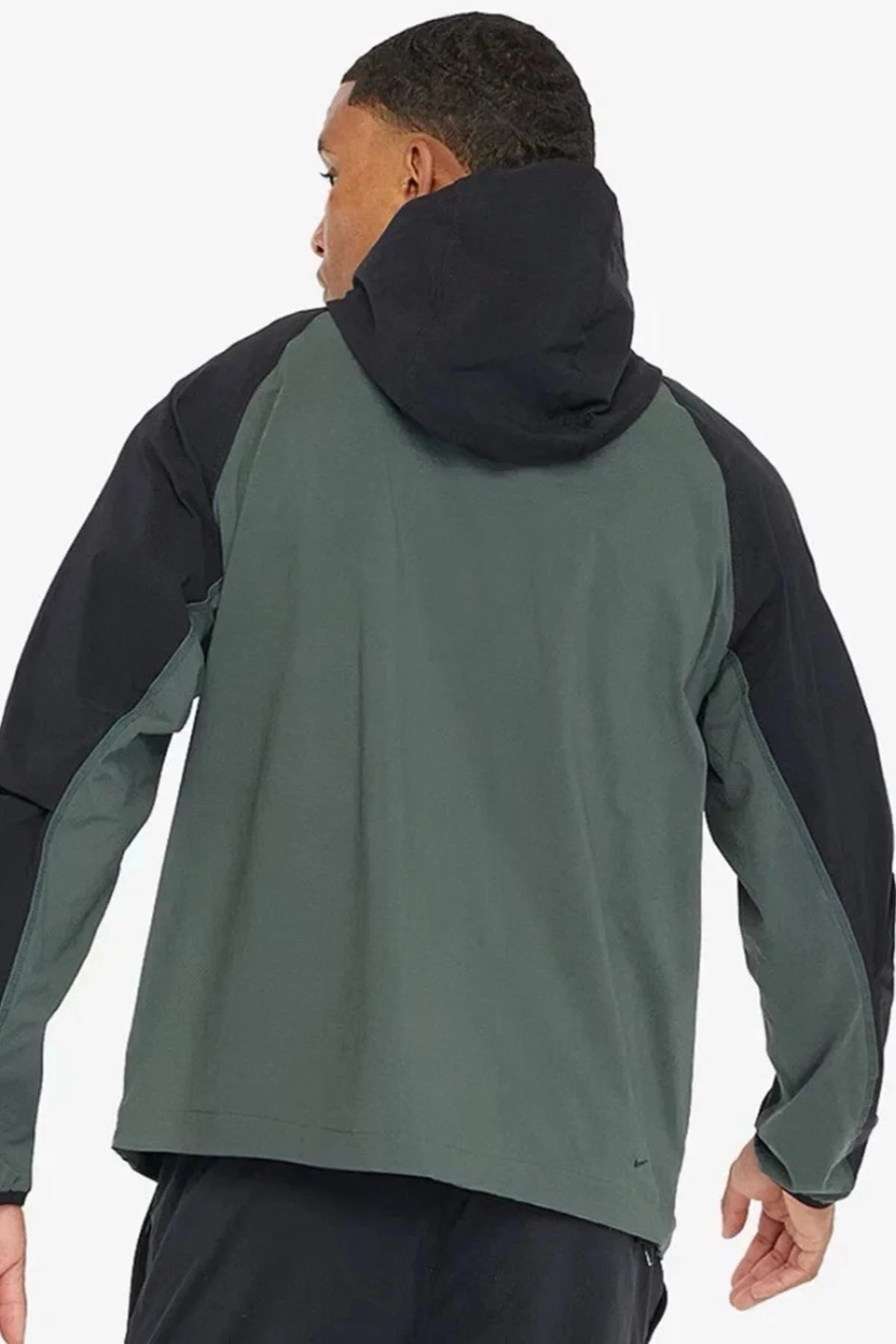 Nike Tech Windrunner Woven Full Zip Loose Fit Jacket Erkek Bol Kesim Paraşüt Kumaş Kapüşonlu Ceket Yeşil Nike Tech Windrunner Woven Full Zip Loose Fit Jacket Erkek Bol Kesim Paraşüt Kumaş Kapüşonlu Ceket Yeşil Fiyatı, Yorumları ve Özellikleri