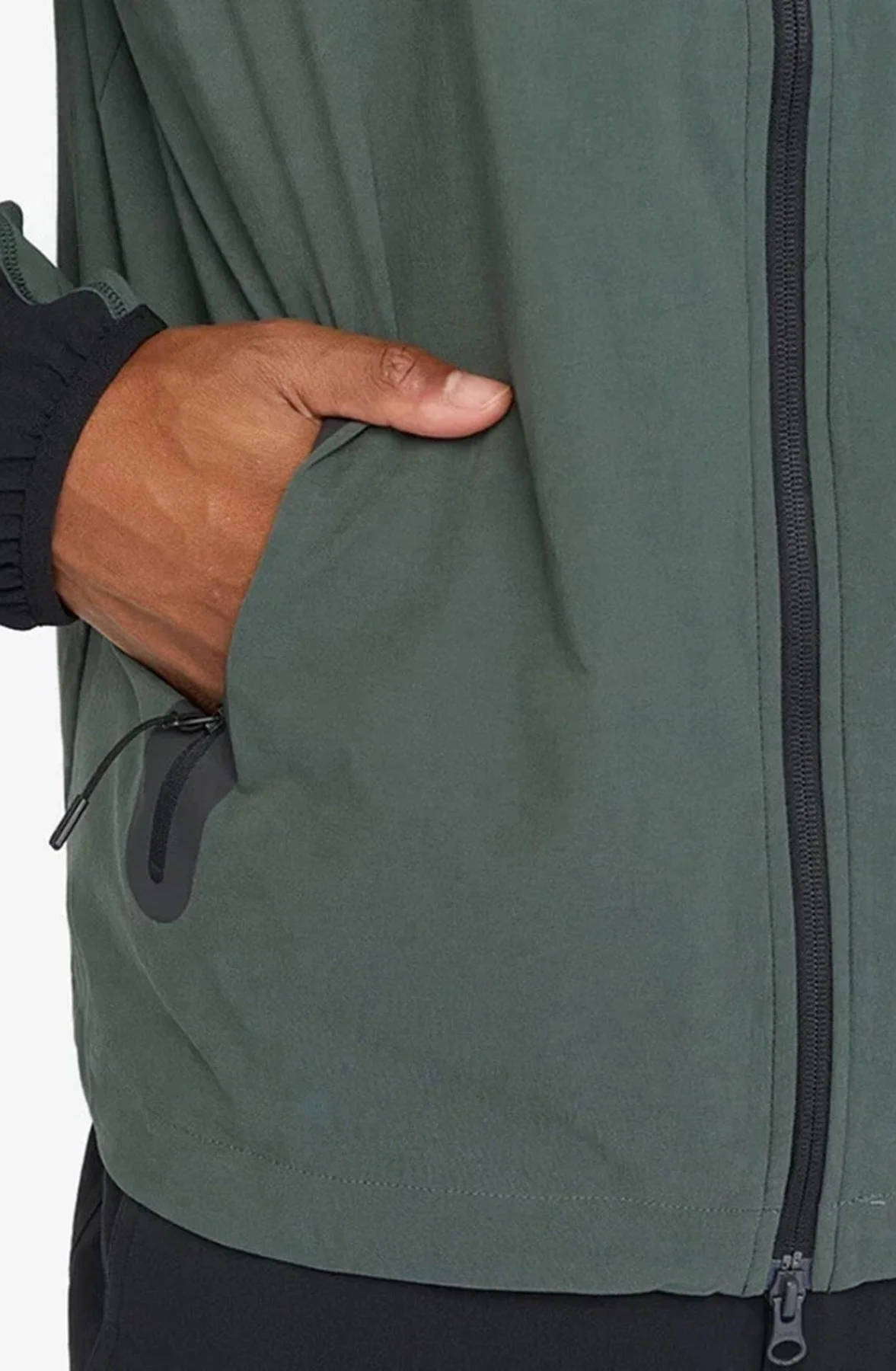 Nike Tech Windrunner Woven Full Zip Loose Fit Jacket Erkek Bol Kesim Paraşüt Kumaş Kapüşonlu Ceket Yeşil Nike Tech Windrunner Woven Full Zip Loose Fit Jacket Erkek Bol Kesim Paraşüt Kumaş Kapüşonlu Ceket Yeşil Fiyatı, Yorumları ve Özellikleri