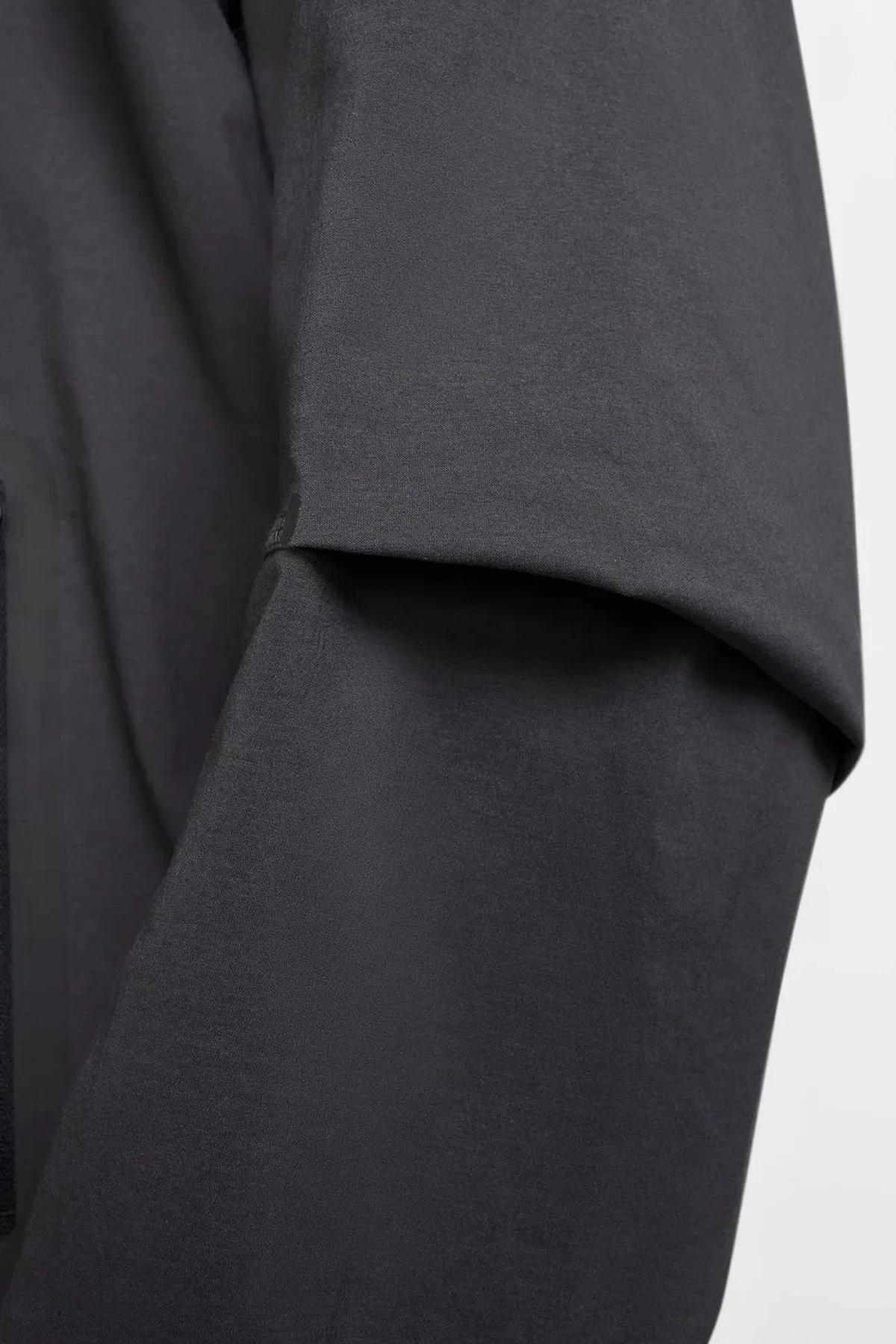 Nike Tech Woven Windrunner Full Zip Loose Fit Jacket Erkek Bol Kesim Dokuma Kapüşonlu Spor Ceket Antrasit Nike Tech Woven Windrunner Full Zip Loose Fit Jacket Erkek Bol Kesim Dokuma Kapüşonlu Spor Ceket Antrasit