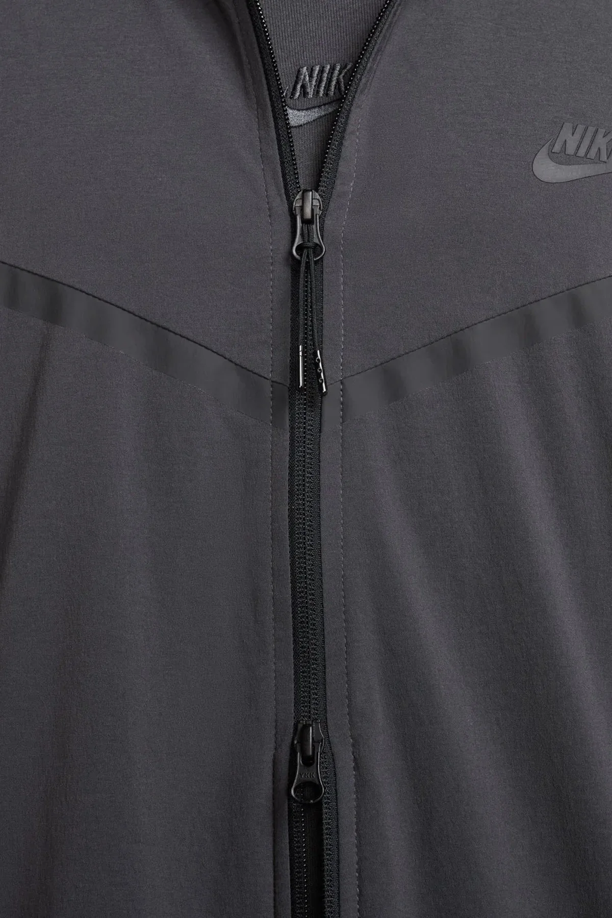 Nike Tech Woven Windrunner Full Zip Loose Fit Jacket Erkek Bol Kesim Dokuma Kapüşonlu Spor Ceket Antrasit Nike Tech Woven Windrunner Full Zip Loose Fit Jacket Erkek Bol Kesim Dokuma Kapüşonlu Spor Ceket Antrasit