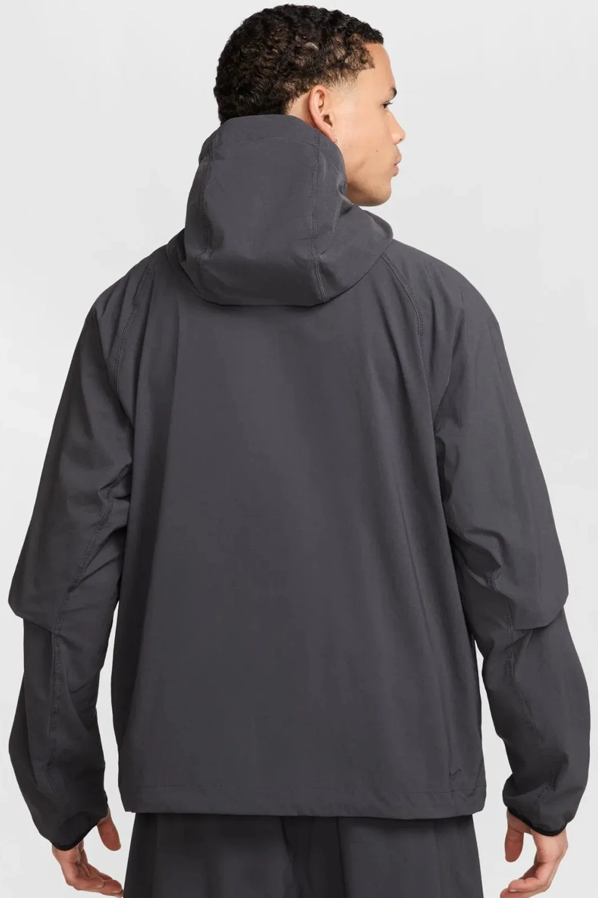 Nike Tech Woven Windrunner Full Zip Loose Fit Jacket Erkek Bol Kesim Dokuma Kapüşonlu Spor Ceket Antrasit Nike Tech Woven Windrunner Full Zip Loose Fit Jacket Erkek Bol Kesim Dokuma Kapüşonlu Spor Ceket Antrasit