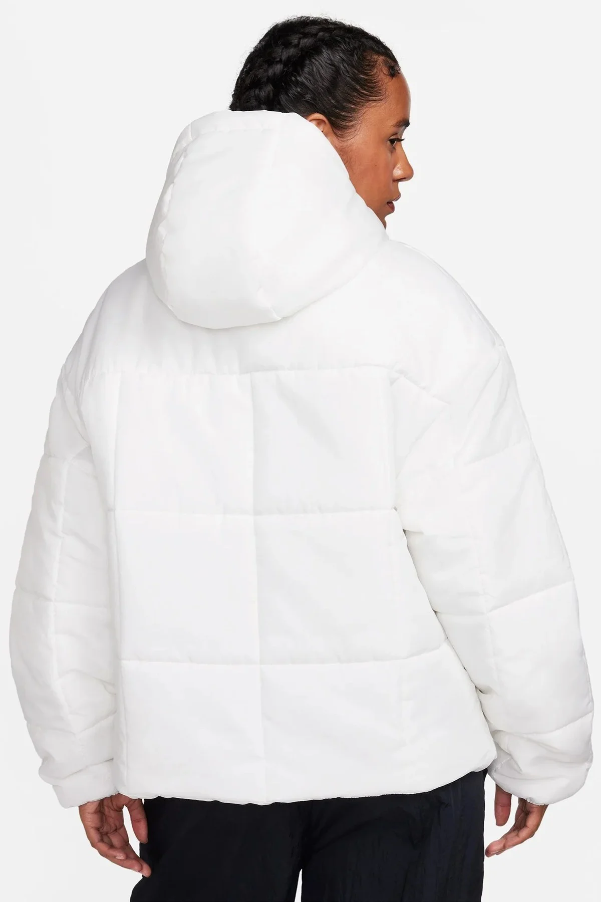 Nike Therma Fit Loose Fit Classic Buffer Bol Kesim Kapüşonlu Kadın Şişme Mont Beyaz Nike Therma Fit Loose Fit Classic Buffer Bol Kesim Kapüşonlu Kadın Şişme Mont Beyaz Fiyatı, Yorumları ve Özellikleri