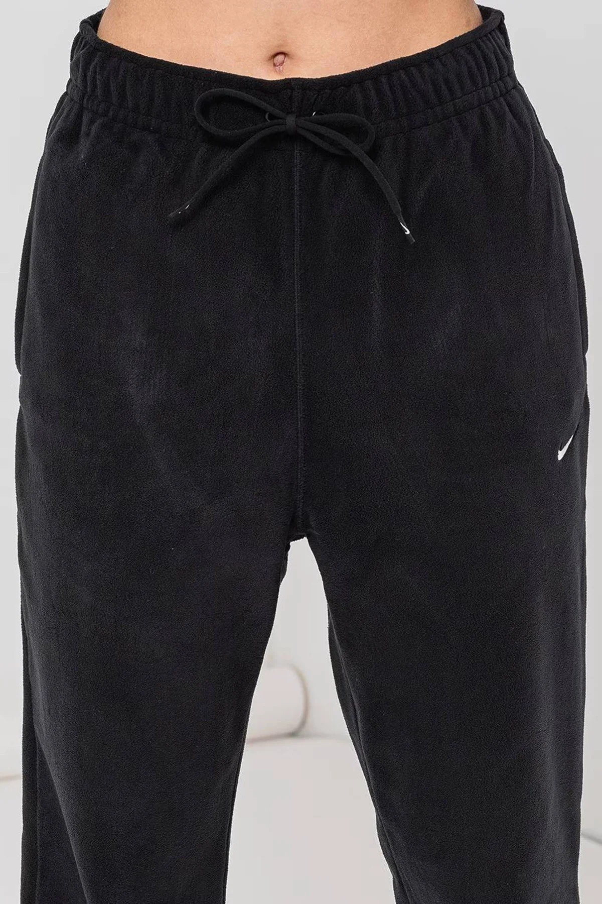 Nike Therma-FIT One Women's Loose Fleece Pants Kadın Bol Kesim Yüksek Bel Eşofman Altı Siyah Fiyatı, Yorumları ve Özellikleri