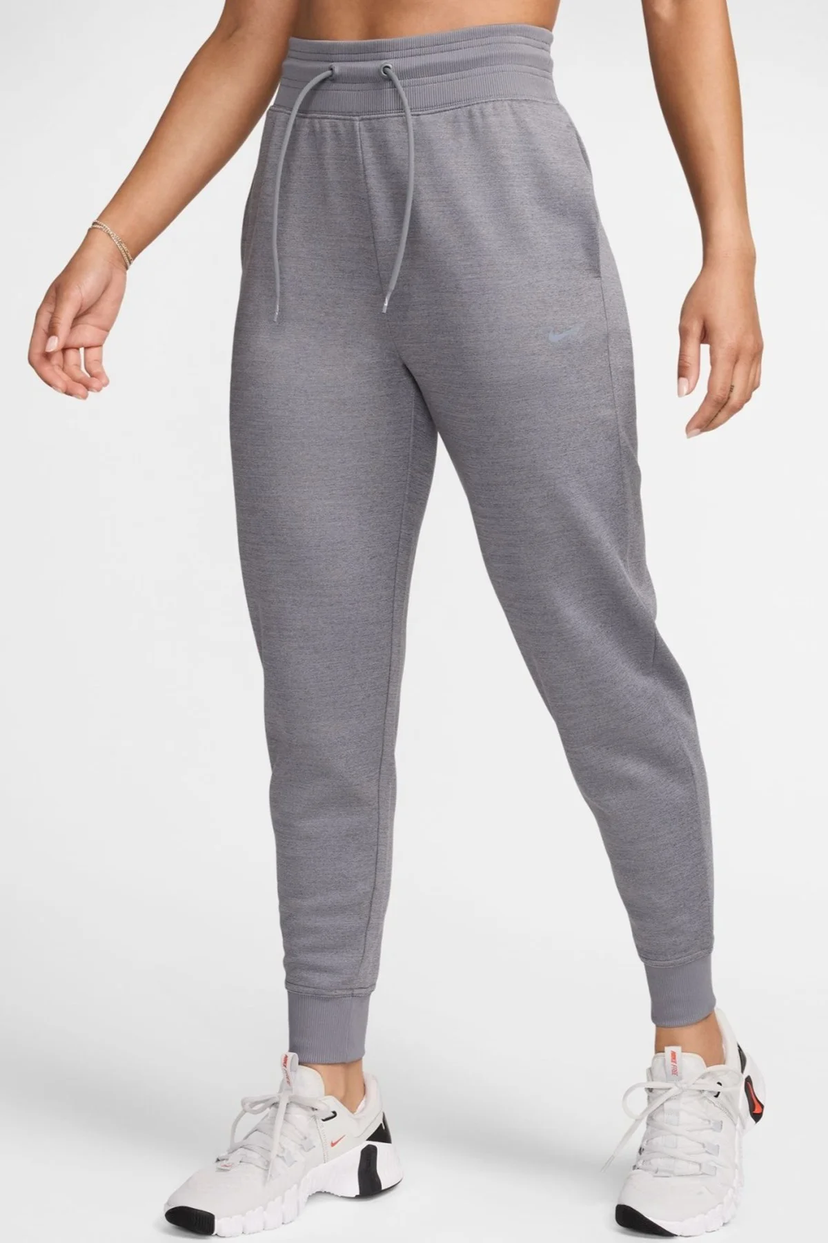 Nike Therma-FIT One Womens Jogger Training Pant.Reflektörlü Kadın Antreman Eşofman Altı Gri