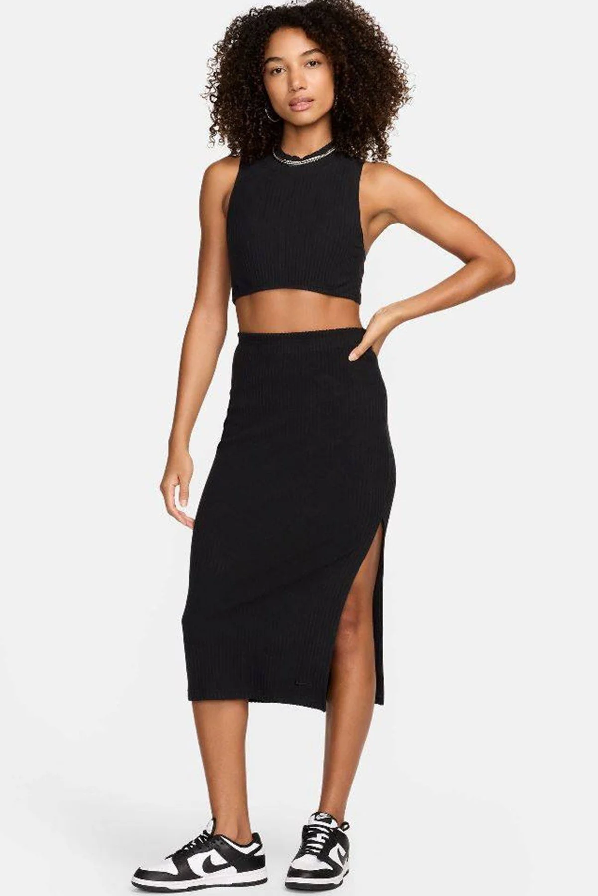 Nike Tight Fit Mock Neck Crop Tank Top Kadın Crop Dar Kesim Yüksek Yaka Fitilli Jarsey Atlet Siyah Nike Tight Fit Mock Neck Crop Tank Top Kadın Crop Dar Kesim Yüksek Yaka Fitilli Jarsey Atlet Siyah