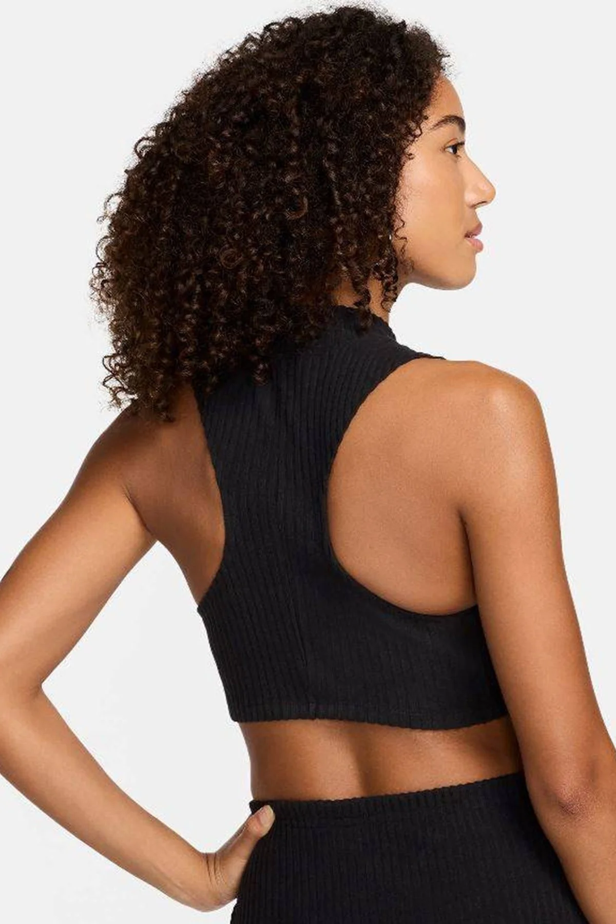 Nike Tight Fit Mock Neck Crop Tank Top Kadın Crop Dar Kesim Yüksek Yaka Fitilli Jarsey Atlet Siyah Nike Tight Fit Mock Neck Crop Tank Top Kadın Crop Dar Kesim Yüksek Yaka Fitilli Jarsey Atlet Siyah