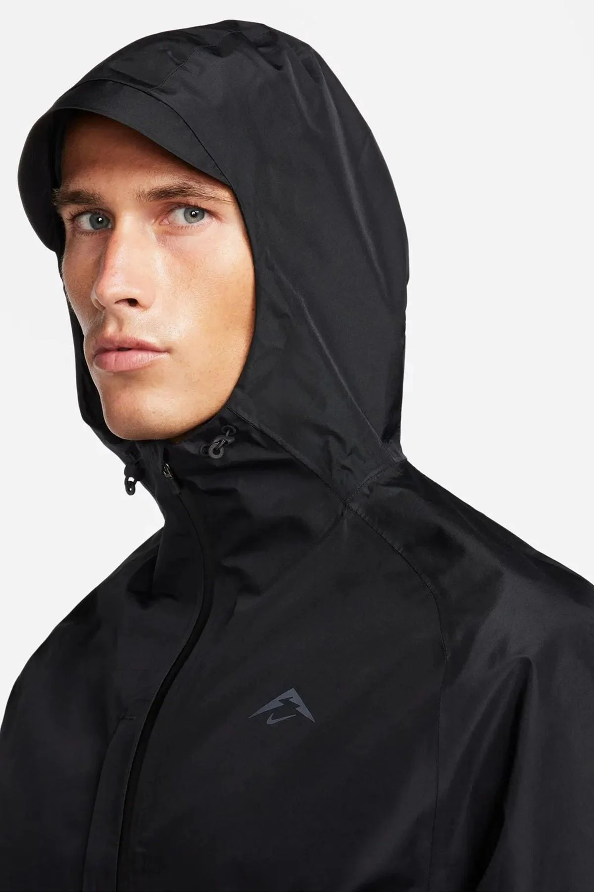 Nike Trail Running Grotex Packable Hoodie Erkek Su Geçirmez Kapüşonlu Çantaya Dönüşebilen Reflektörlü Koşu Ceketi Siyah