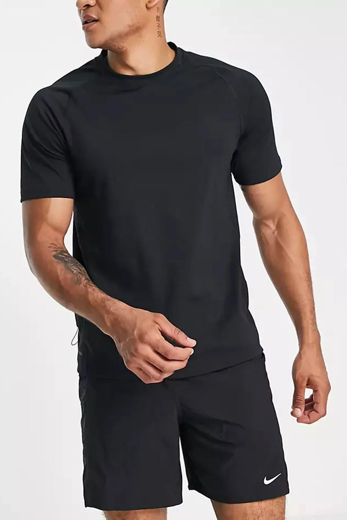 Nike Training Dri Fit ADV Tshirt Black Bol Kesim Dalgıç Kumaşı Erkek Antreman Tişört Siyah Nike Training Dri Fit ADV Tshirt Black Bol Kesim Dalgıç Kumaşı Erkek Antreman Tişört Siyah