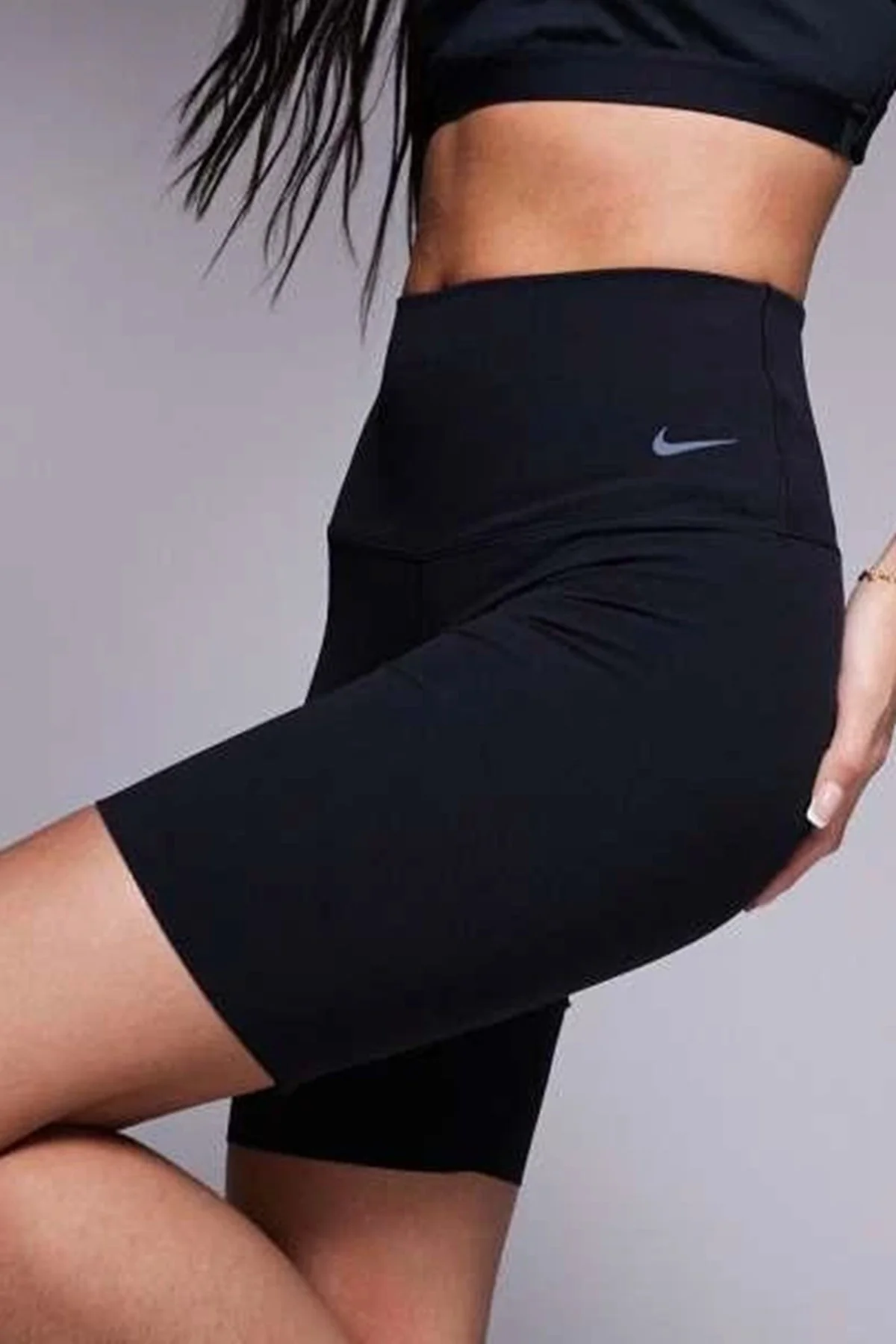 Nike Training Zenvy Dri Fit High Rise 8 inch Shorts Kadın 20 cm Yüksek Bel Reflektörlü Tayt Şort Siyah Nike Training Zenvy Dri Fit High Rise 8 inch Shorts Kadın 20 cm Yüksek Bel Reflektörlü Tayt Şort Siyah Fiyatı, Yorumları ve Özellikleri