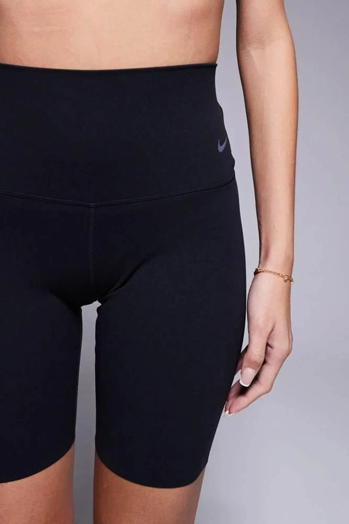 Nike Training Zenvy Dri Fit High Rise 8 inch Shorts Kadın 20 cm Yüksek Bel Reflektörlü Tayt Şort Siyah Nike Training Zenvy Dri Fit High Rise 8 inch Shorts Kadın 20 cm Yüksek Bel Reflektörlü Tayt Şort Siyah Fiyatı, Yorumları ve Özellikleri