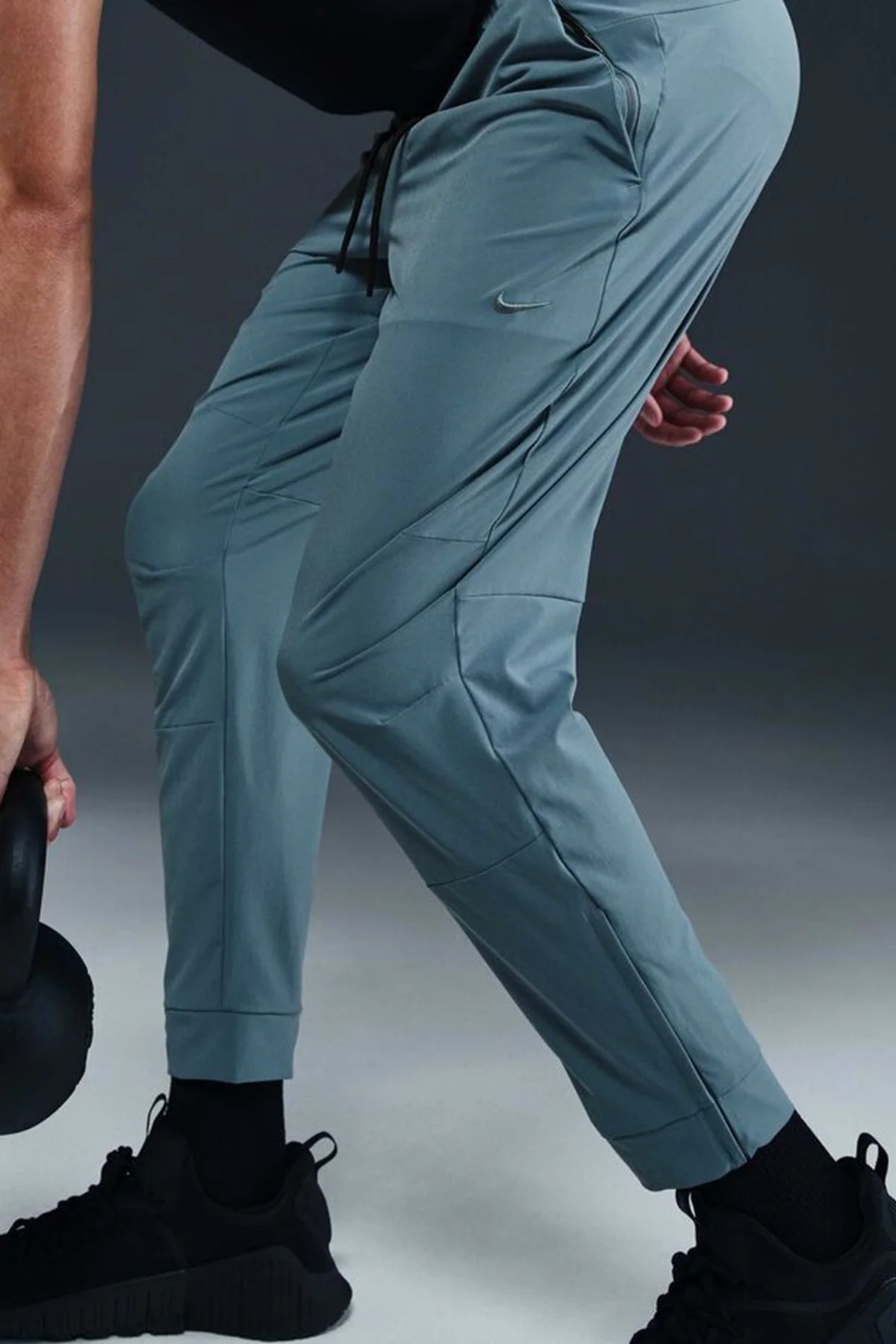 Nike Unlimited Men's Dri Fit Zip Cuff Versatile Trousers Erkek Dokuma Eşofman Altı Mavi Nike Unlimited Men's Dri Fit Zip Cuff Versatile Trousers Erkek Dokuma Eşofman Altı Mavi Fiyatı, Yorumları ve Özellikleri