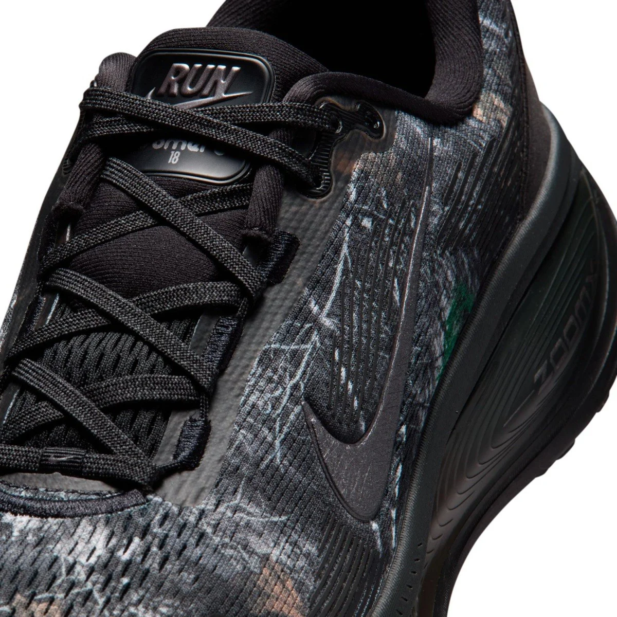 Nike Vomero 18 ZoomX ''Black Realtree''Mens Running Shoes Reflektörlü Erkek Yürüyüş Koşu Ayakkabısı Siyah Nike Vomero 18 ZoomX ''Black Realtree''Mens Running Shoes Reflektörlü Erkek Yürüyüş Koşu Ayakkabısı Siyah