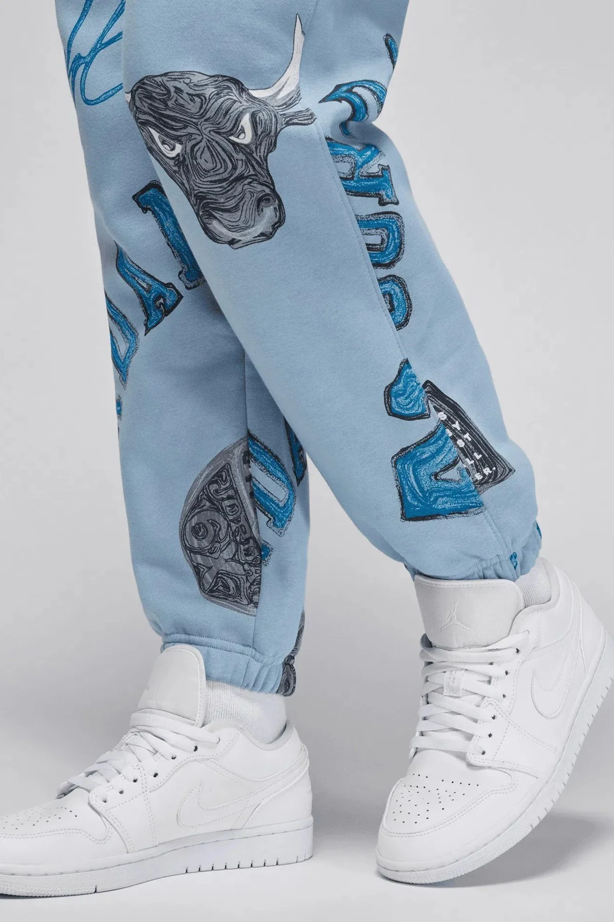 Nike Women's Jordan Brooklyn Fleece Jogger Kadın Eşofman Altı Mavi Nike Women's Jordan Brooklyn Fleece Jogger Kadın Eşofman Altı Mavi