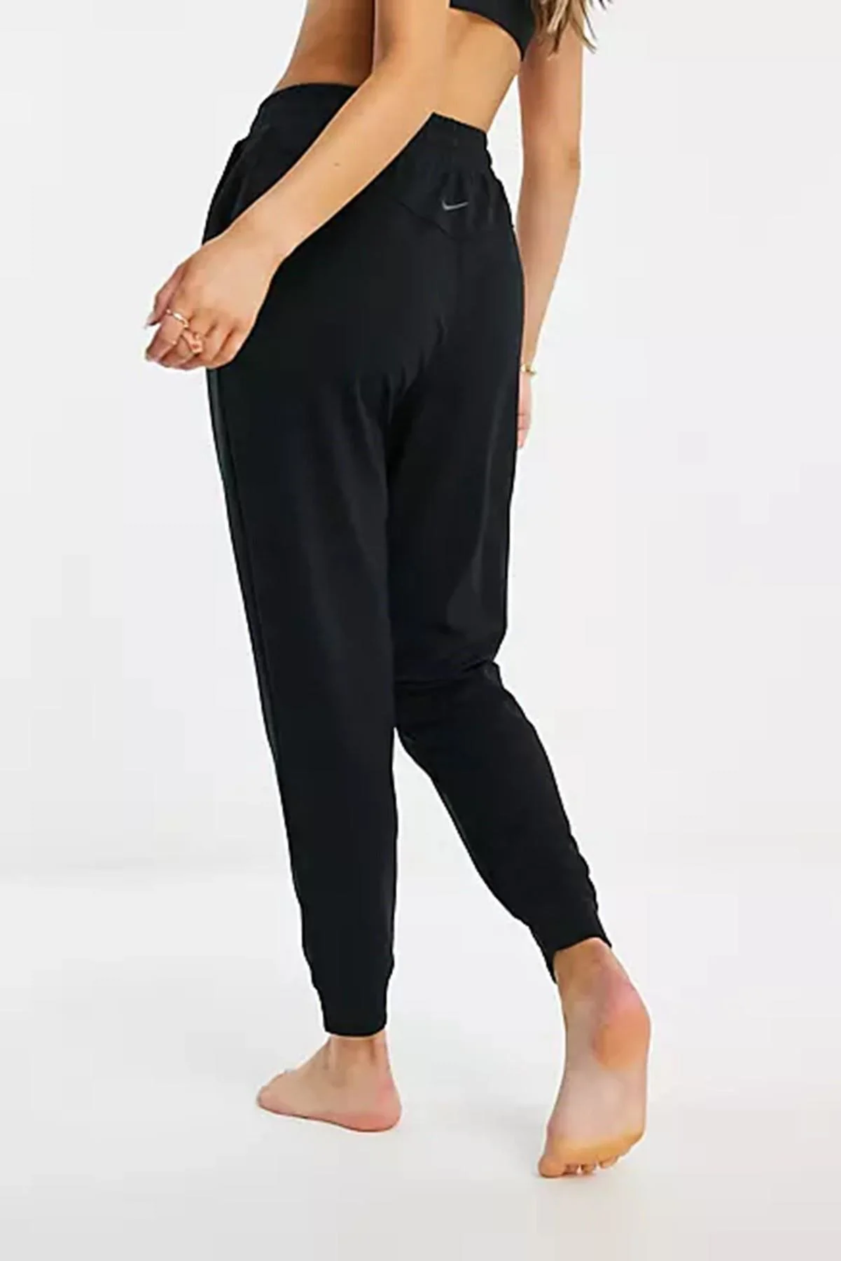 Nike Yoga Dri Fit Fleece 7/8 Jogger in Black Kadın Eşofman Altı Siyah Nike Yoga Dri Fit Fleece 7/8 Jogger in Black Kadın Eşofman Altı Siyah Fiyatı, Yorumları ve Özellikleri