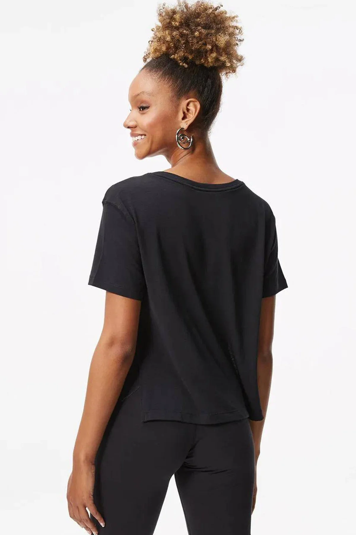 Nike Yoga Dri Fit Split Detail Loose Fit Women's T-shirt Black Kadın Bol Kesim Yırtmaçlı Tişört Siyah Nike Yoga Dri Fit Split Detail Loose Fit Women's T-shirt Black Kadın Bol Kesim Yırtmaçlı Tişört Siyah Fiyatı, Yorumları ve Özellikleri