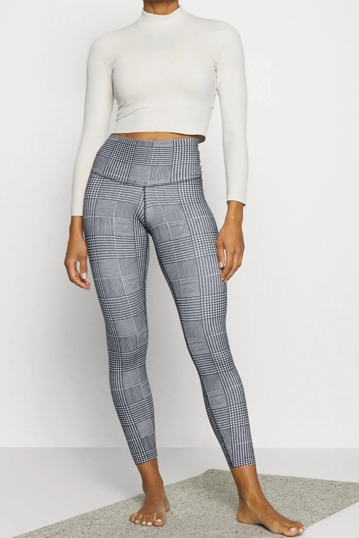 Nike Yoga High Rise 7/8 Length Tight Kadın Nakış Swooshlu İç Yan Cepli Yüksek Bel Tayt Beyaz Siyah Fiyatı, Yorumları ve Özellikleri