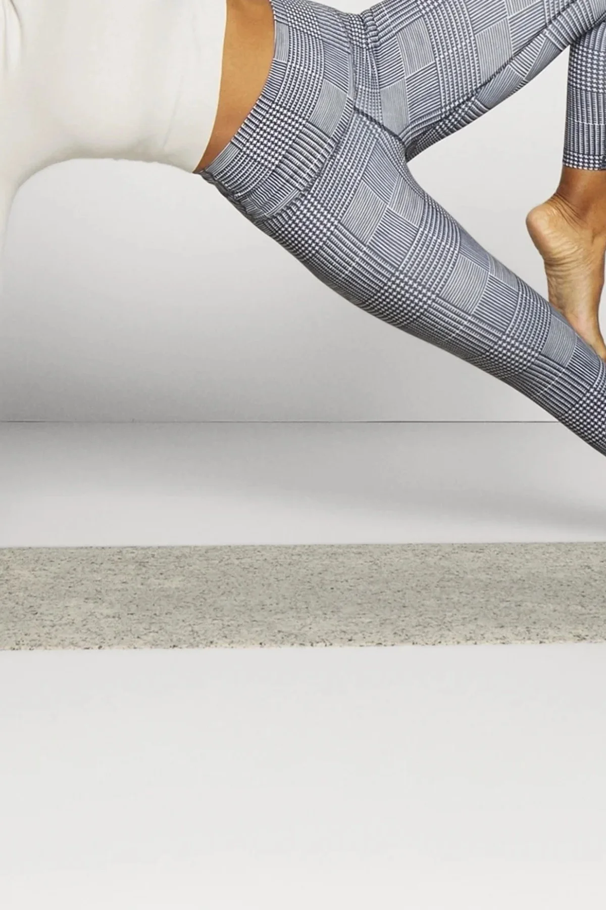 Nike Yoga High Rise 7/8 Length Tight Kadın Nakış Swooshlu İç Yan Cepli Yüksek Bel Tayt Beyaz Siyah Fiyatı, Yorumları ve Özellikleri