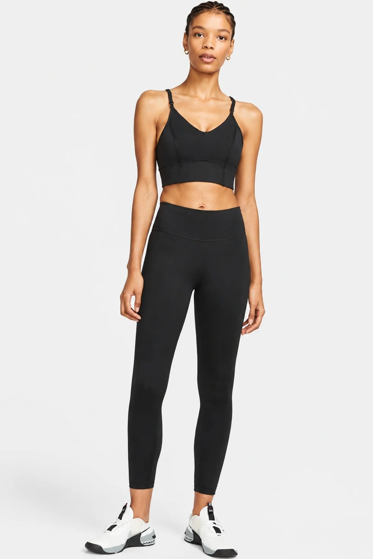 Nike Yoga Indy Light Support Padded Long Cut Sports Bra Kadın Hafif Destekli Dolgulu Sütyen Bra Siyah Nike Yoga Indy Light Support Padded Long Cut Sports Bra Kadın Hafif Destekli Dolgulu Sütyen Bra Siyah Fiyatı, Yorumları ve Özellikleri