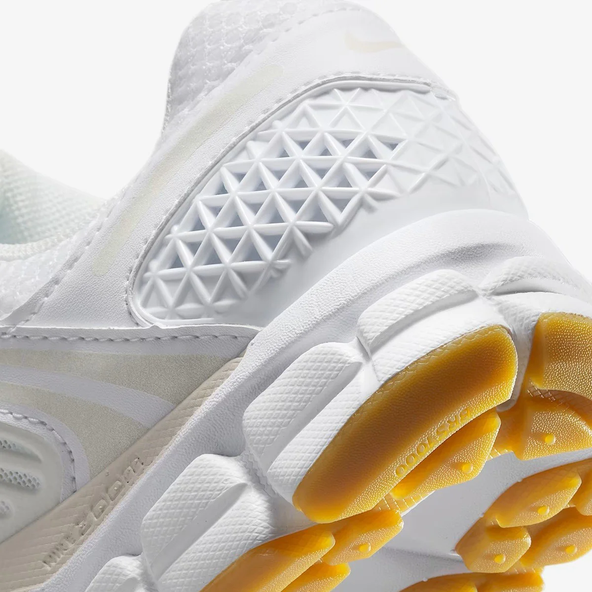 Nike Zoom Vomero 5 Womens Sneaker Reflektörlü  Kadın Günlük Spor Ayakkabı Krem Fiyatı, Yorumları ve Özellikleri