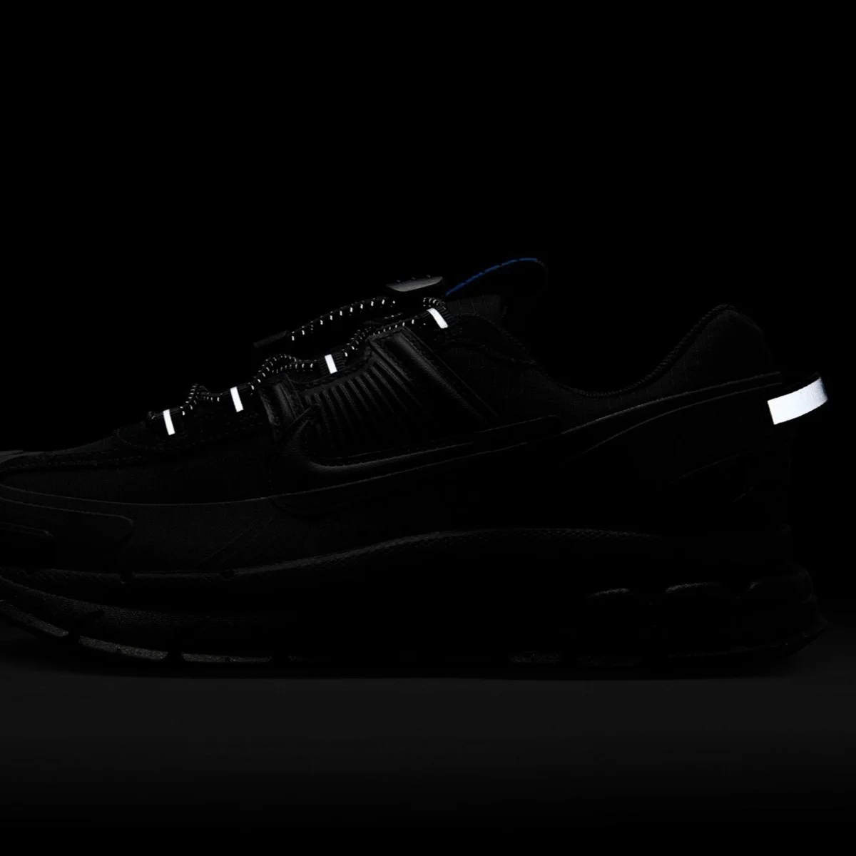 Nike Zoom Vomero Roam Womens Sneaker Su Tutmayan Lastik Bağcıklı Reflektörlü Kadın Günlük Spor Ayakkabı Siyah