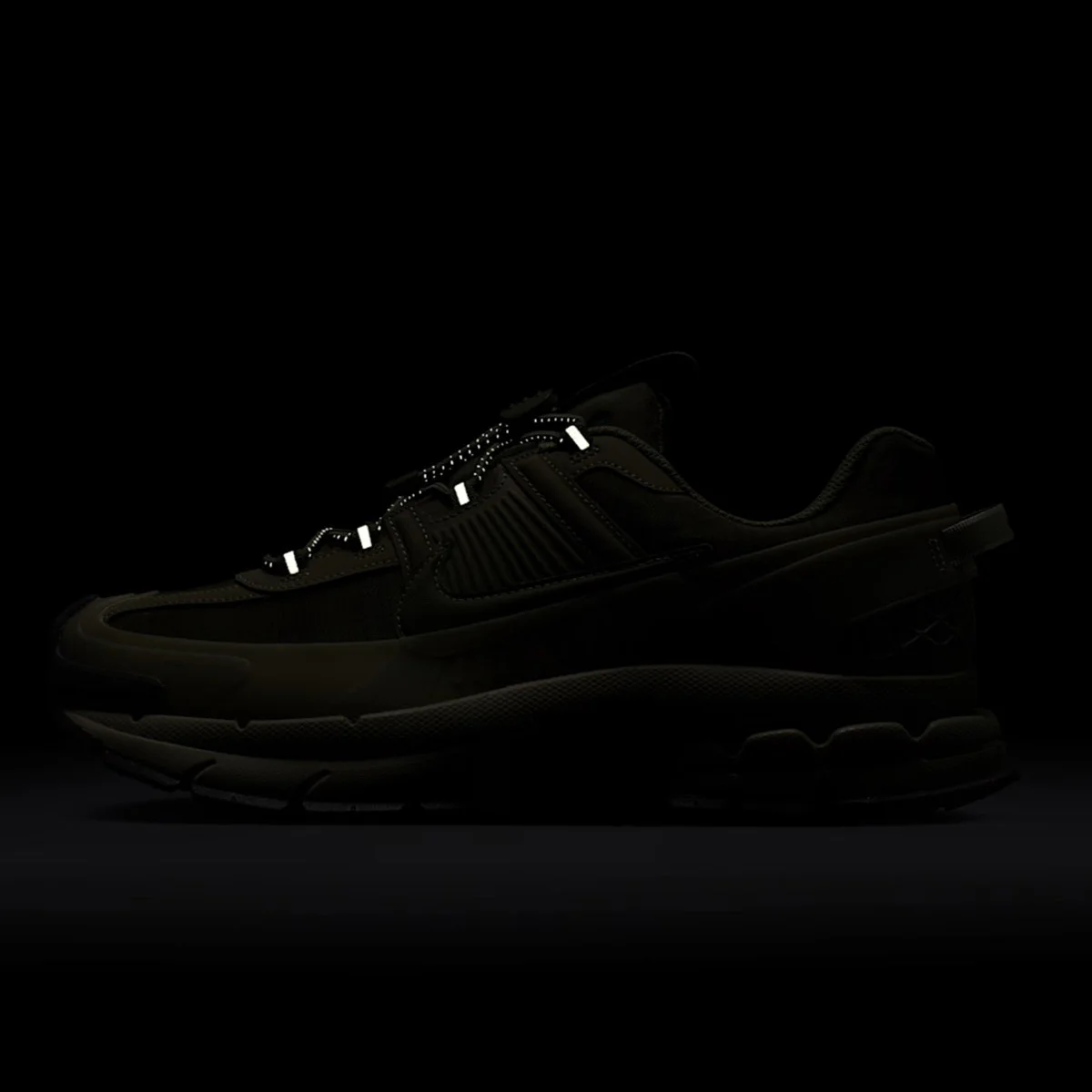 Nike Zoom Vomero Roam Unisex Sneaker Hakiki Deri Su Tutmayan Lastik Bağcıklı Reflektörlü Unisex Günlük Spor Ayakkabı Yeşil