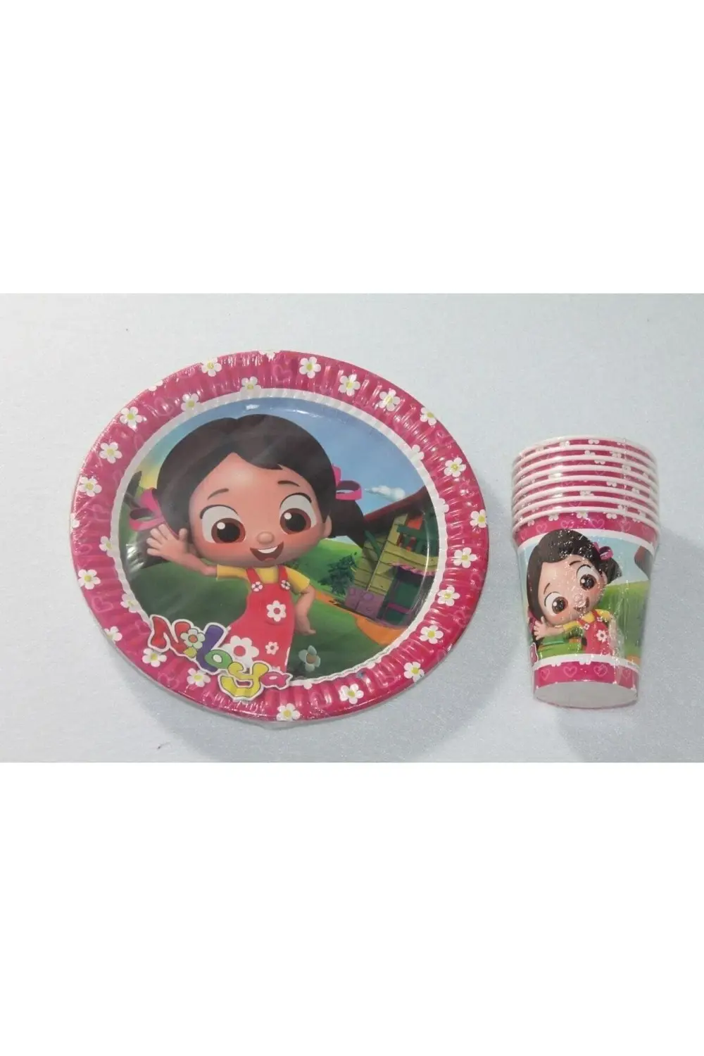 Niloya Doğum Günü Seti Tabak Bardak 8 Kişilik