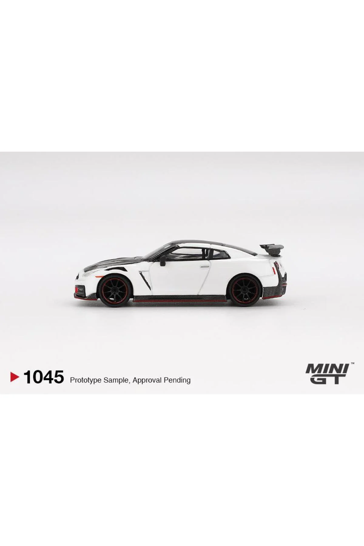 Nissan GT-R Nismo 2024 Brilliant White Pearl 1045