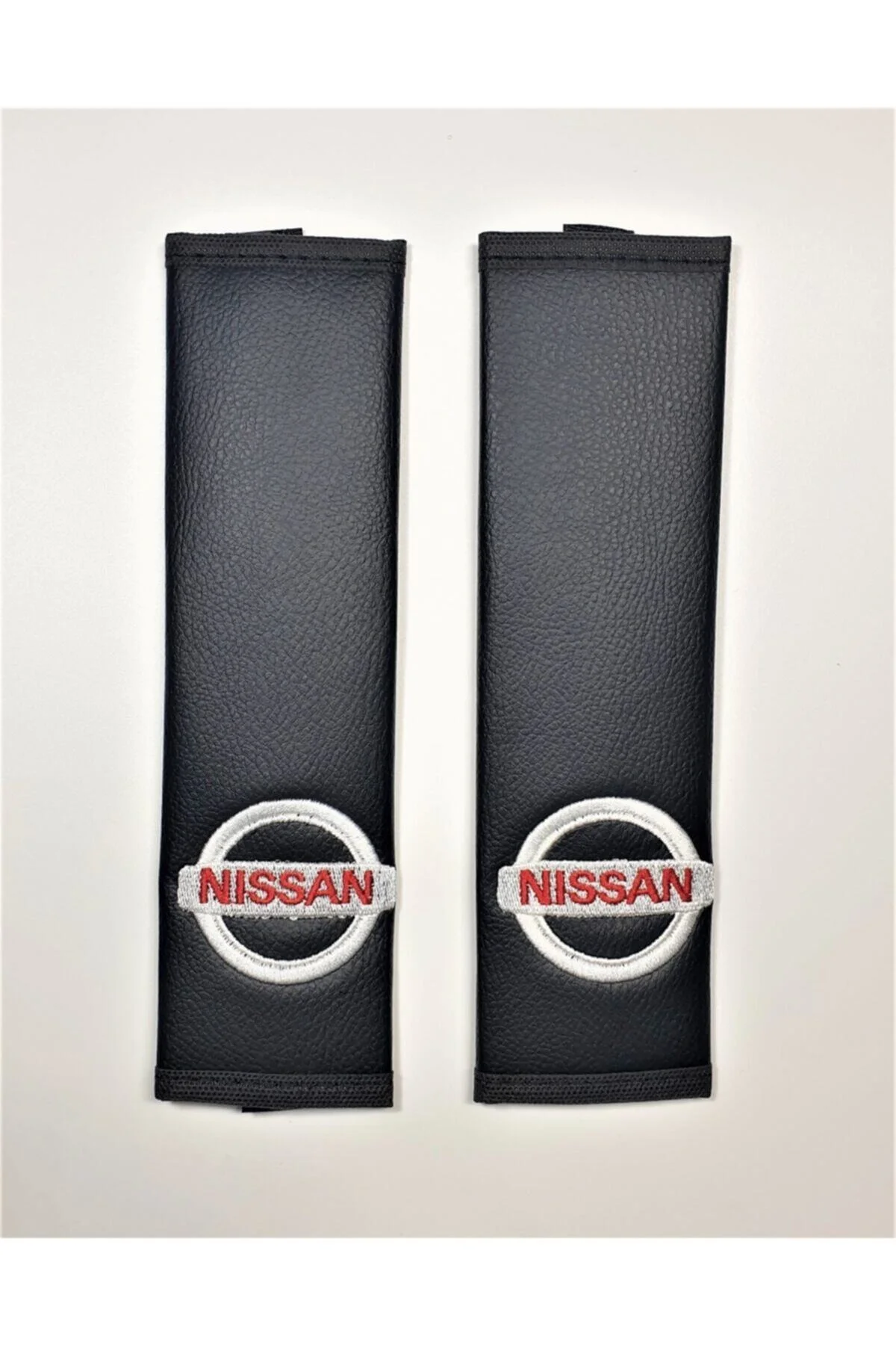 Nissan Logolu Deri Emniyet Kemeri Kılıfı Siyah Nissan Logo Nissan Logolu Deri Emniyet Kemeri Kılıfı Siyah Nissan Logo