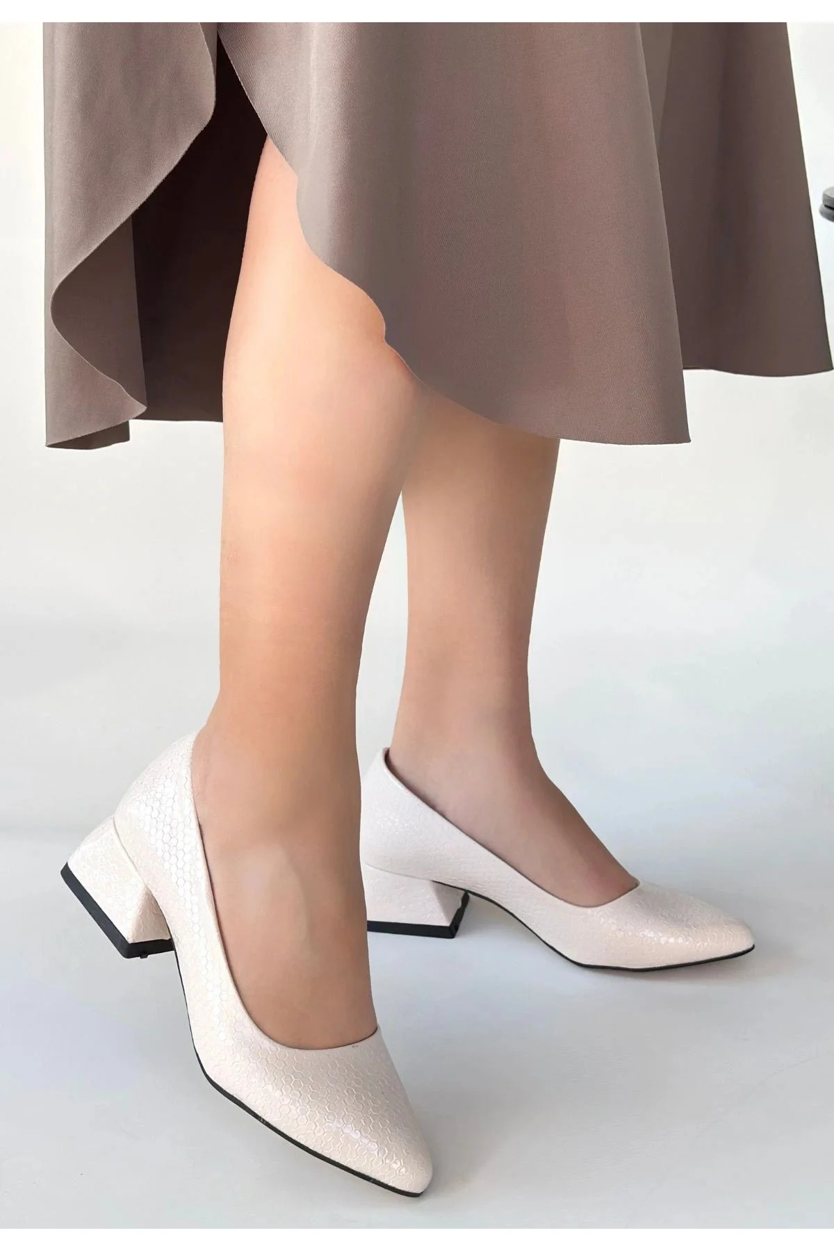 Nitya Bej Baskılı Rugan Topuklu Ayakkabı