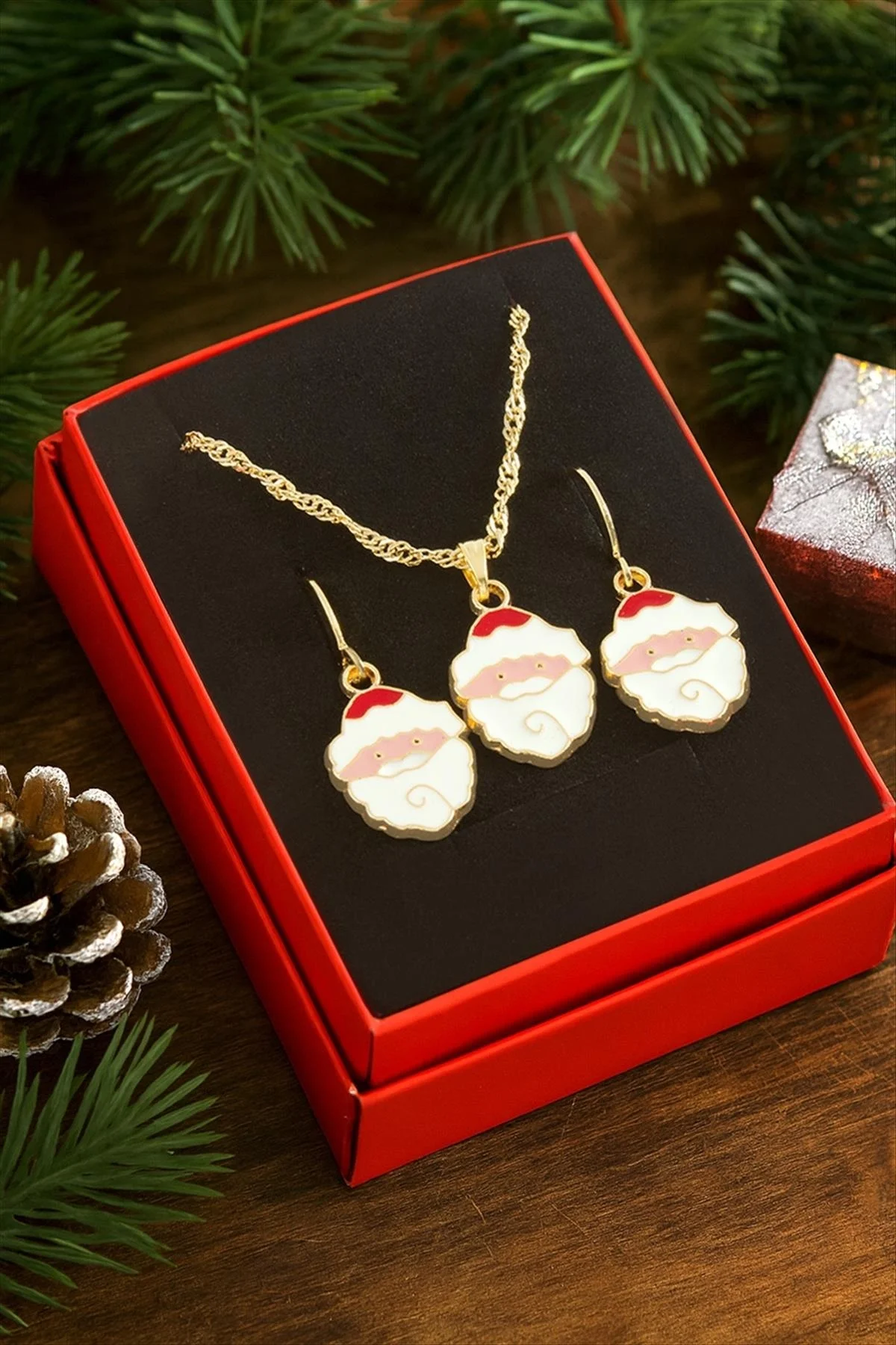 Noel Baba Yılbaşı Kutulu Zincir Kolye Set