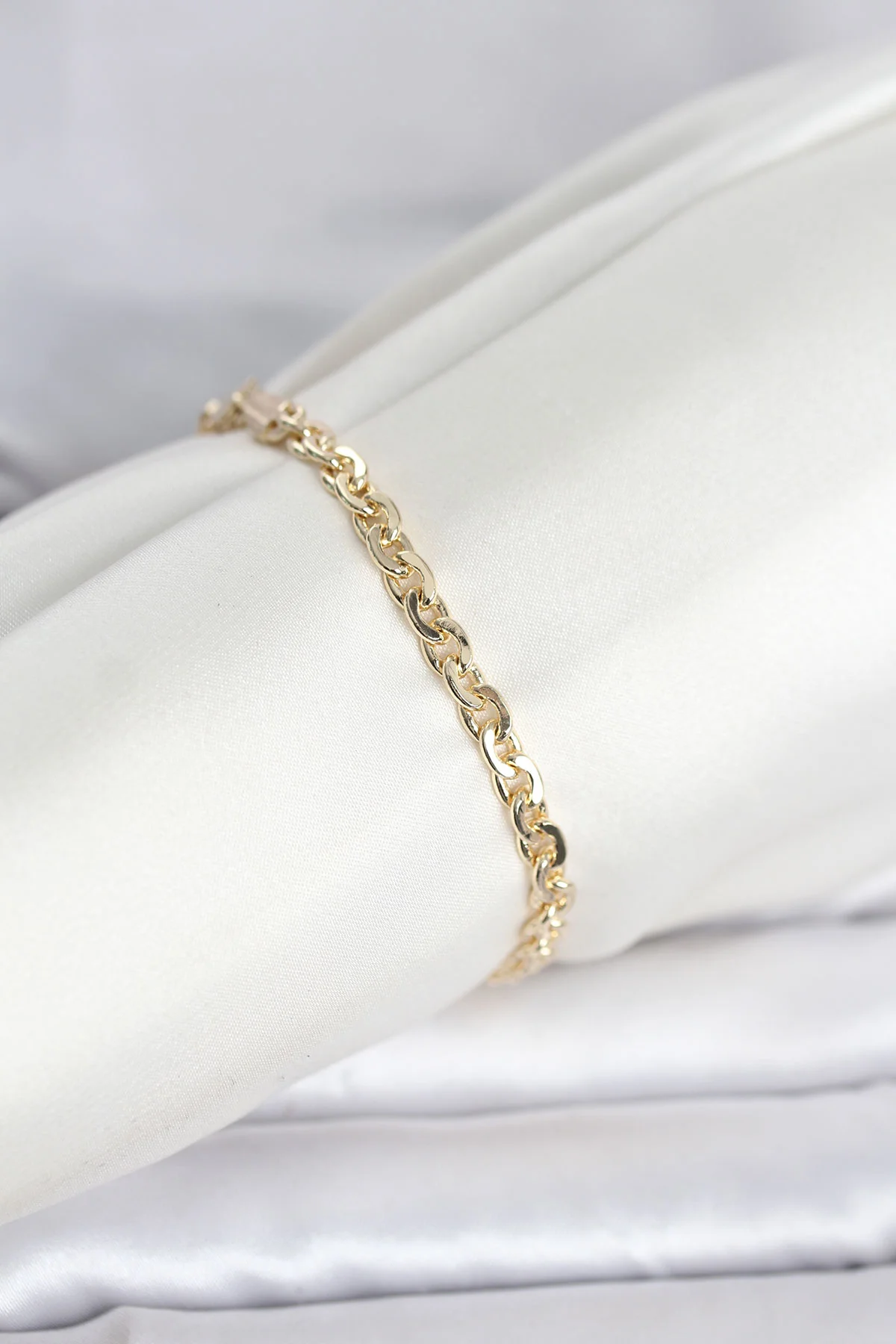 Northcity 14K Gold Kaplama Pirinç Zincir Model Kadın Bileklik - Kaliteli ve Dayanıklı