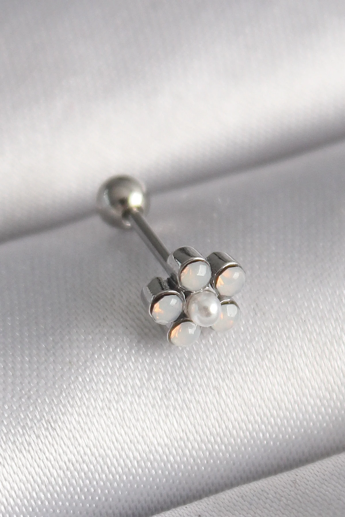 Northcity 316L Çelik Tragus Piercing - Zirkon Taşlı Çiçek Modeli,