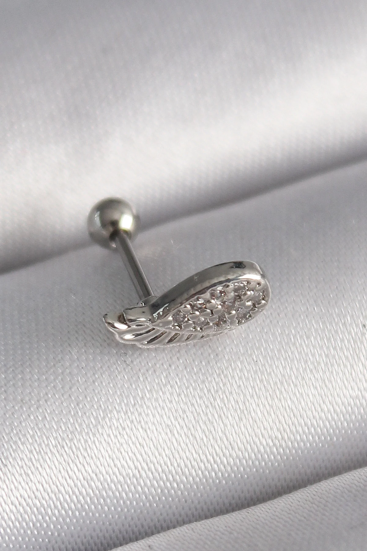 316L Çelik Gümüş Renk Zirkon Taşlı Kanat Tragus Piercing 5886
