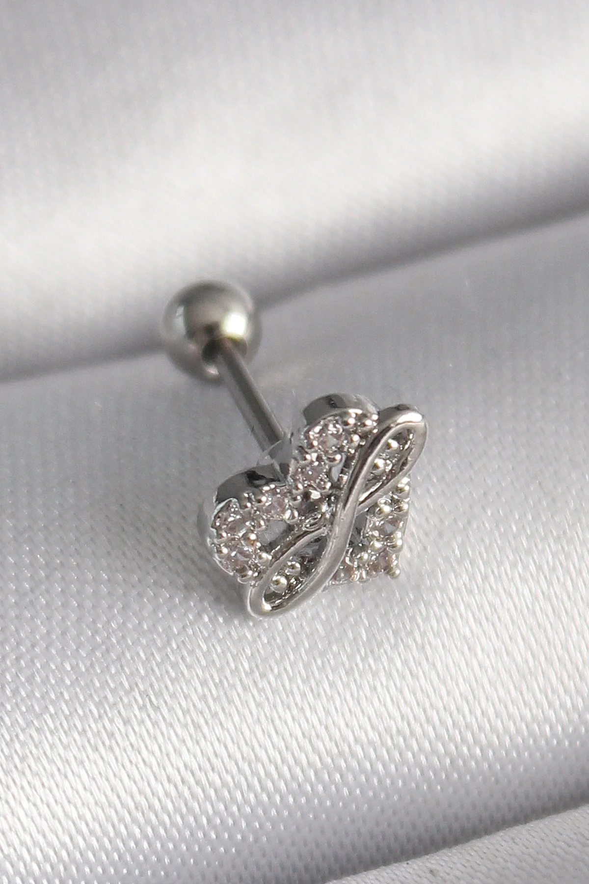 316L Çelik Gümüş Renk Zirkon Taşlı Sonsuzluk Detaylı Tragus Piercing 5886 - Paslanmaz ve Kaliteli