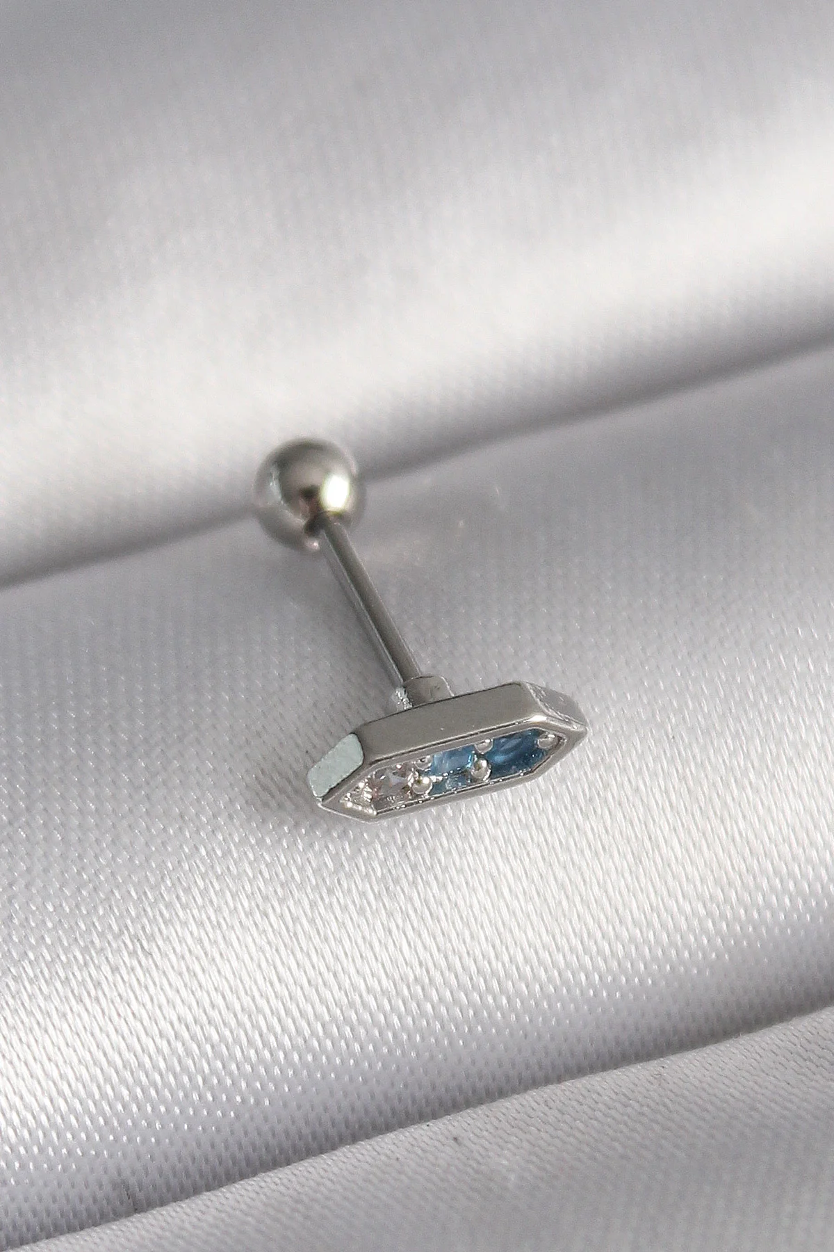 Northcity 316L Çelik Gümüş Renk Mavi Zirkon Taşlı Tragus Piercing
