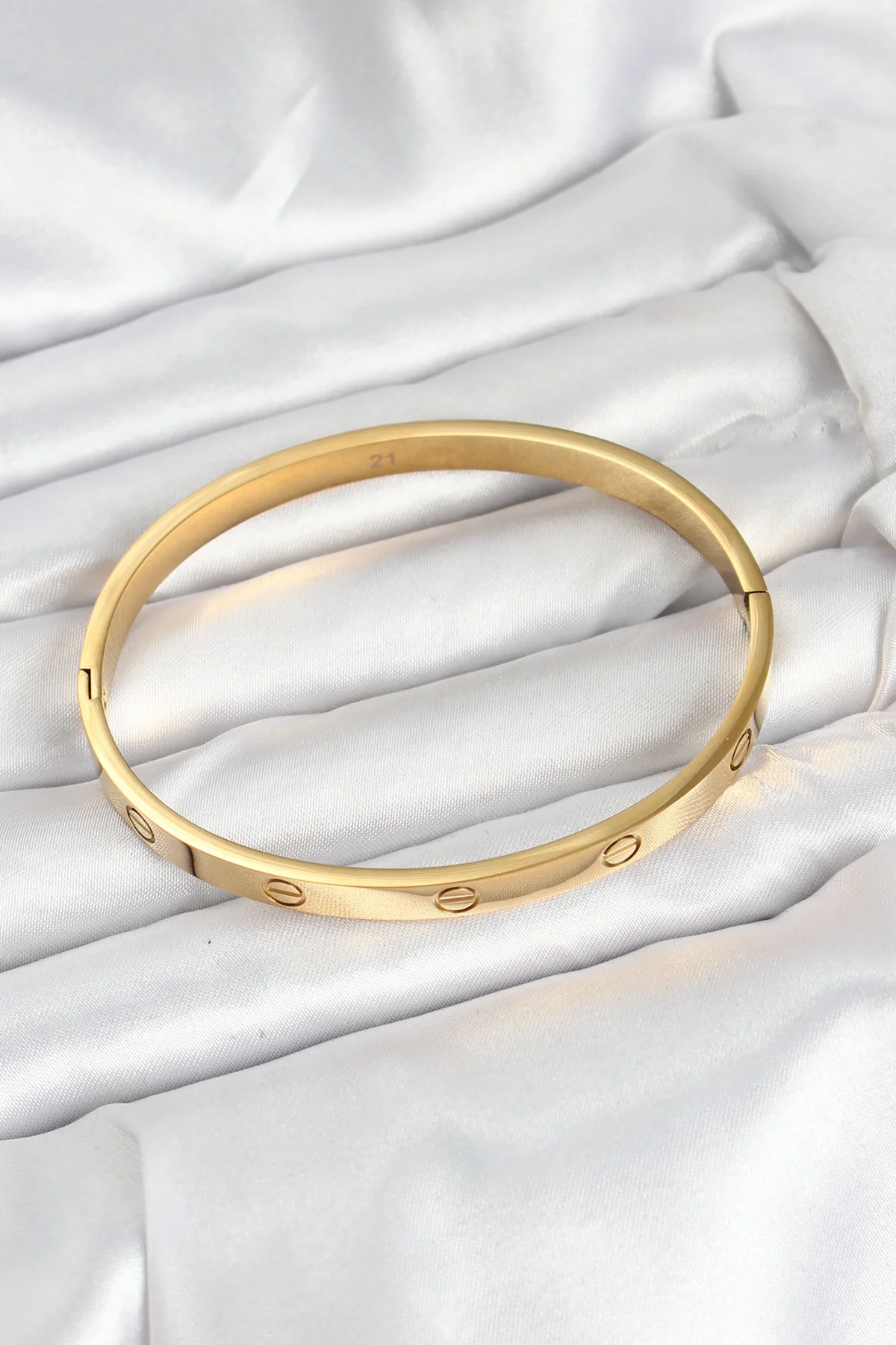 316L Çelik Gold Renk 65 mm Kadın Kelepçe Bileklik - Paslanmaz ve Şık